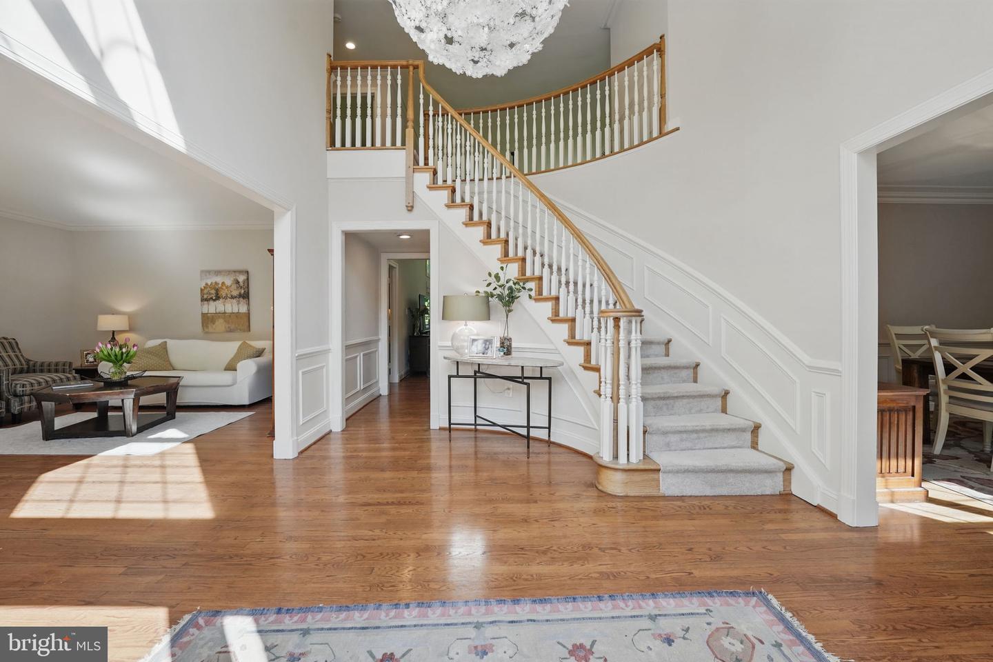 5826 HANNORA LN, FAIRFAX STATION, Virginia 22039, 5 Bedrooms Bedrooms, ,4 BathroomsBathrooms,Residential,For sale,5826 HANNORA LN,VAFX2232892 MLS # VAFX2232892