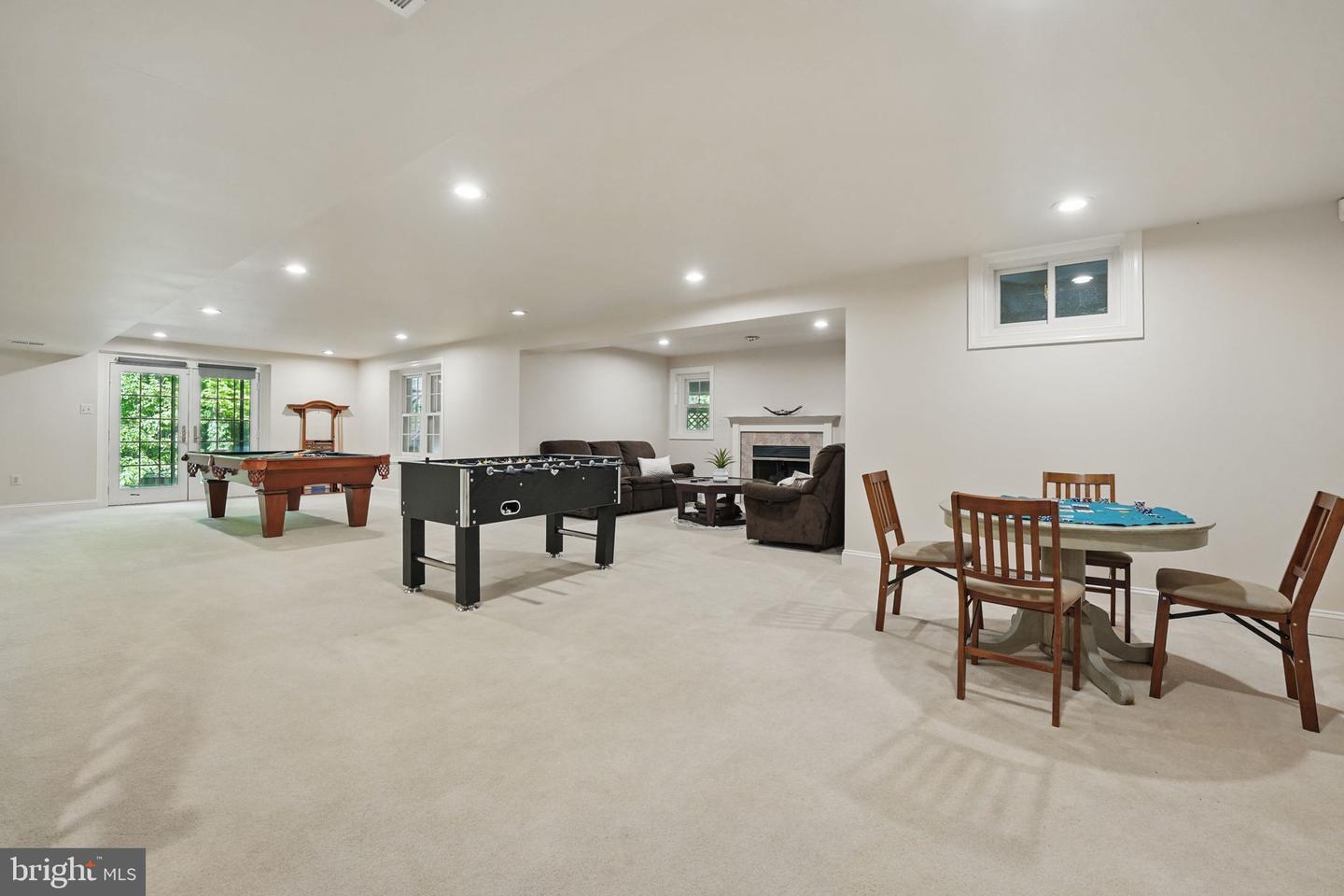 5826 HANNORA LN, FAIRFAX STATION, Virginia 22039, 5 Bedrooms Bedrooms, ,4 BathroomsBathrooms,Residential,For sale,5826 HANNORA LN,VAFX2232892 MLS # VAFX2232892