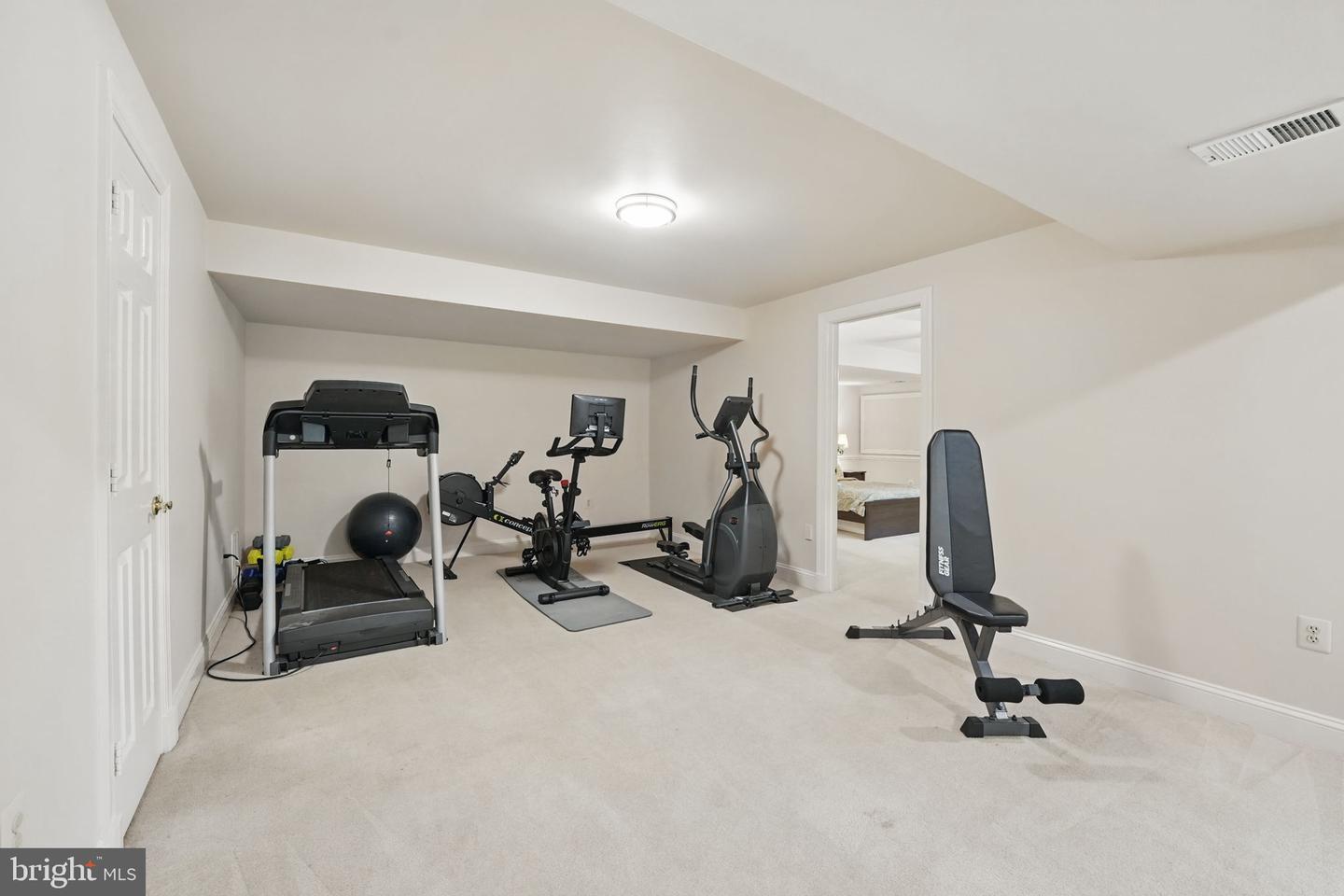 5826 HANNORA LN, FAIRFAX STATION, Virginia 22039, 5 Bedrooms Bedrooms, ,4 BathroomsBathrooms,Residential,For sale,5826 HANNORA LN,VAFX2232892 MLS # VAFX2232892