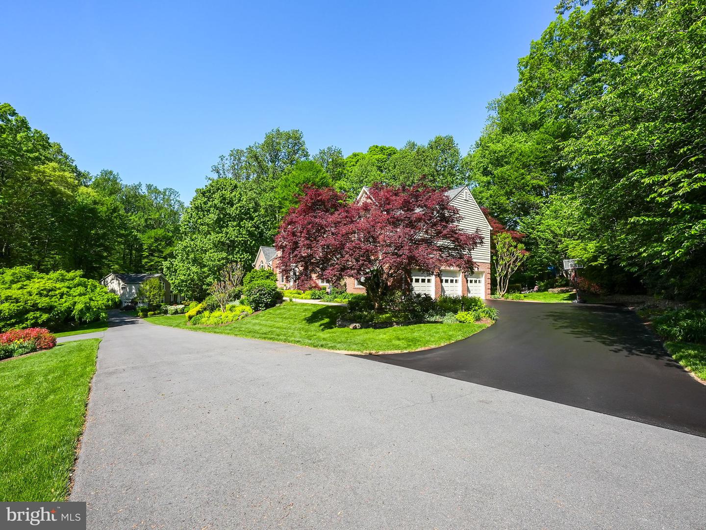5826 HANNORA LN, FAIRFAX STATION, Virginia 22039, 5 Bedrooms Bedrooms, ,4 BathroomsBathrooms,Residential,For sale,5826 HANNORA LN,VAFX2232892 MLS # VAFX2232892