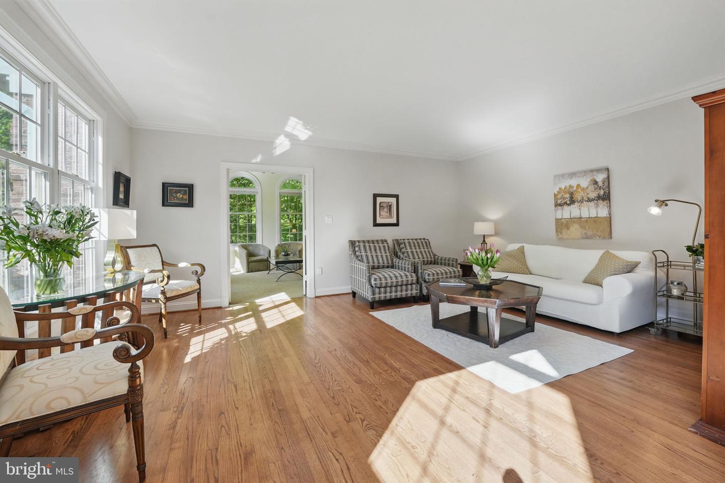5826 HANNORA LN, FAIRFAX STATION, Virginia 22039, 5 Bedrooms Bedrooms, ,4 BathroomsBathrooms,Residential,For sale,5826 HANNORA LN,VAFX2232892 MLS # VAFX2232892