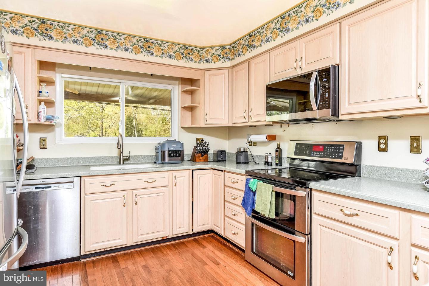 7809 LAKE DR, MANASSAS, Virginia 20111, 4 Bedrooms Bedrooms, ,2 BathroomsBathrooms,Residential,For sale,7809 LAKE DR,VAPW2091474 MLS # VAPW2091474