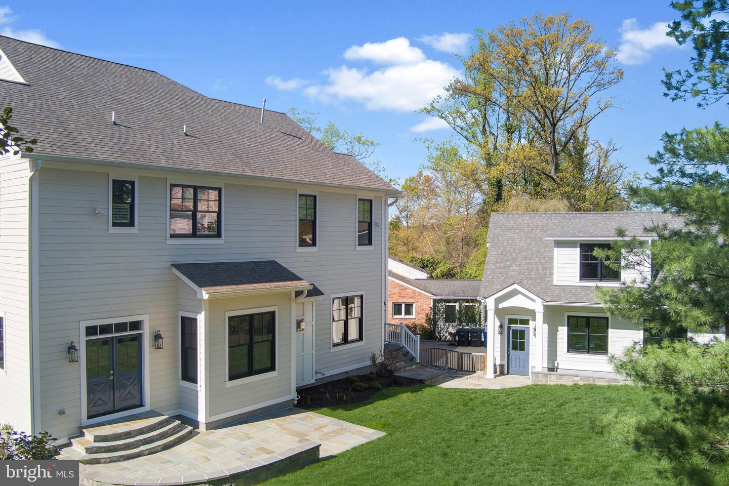 4777 33RD ST N, ARLINGTON, Virginia 22207, 5 Bedrooms Bedrooms, ,4 BathroomsBathrooms,Residential,For sale,4777 33RD ST N,VAAR2055770 MLS # VAAR2055770