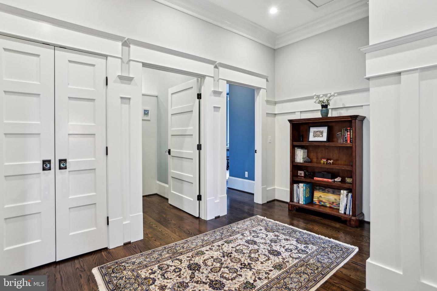 4777 33RD ST N, ARLINGTON, Virginia 22207, 5 Bedrooms Bedrooms, ,4 BathroomsBathrooms,Residential,For sale,4777 33RD ST N,VAAR2055770 MLS # VAAR2055770