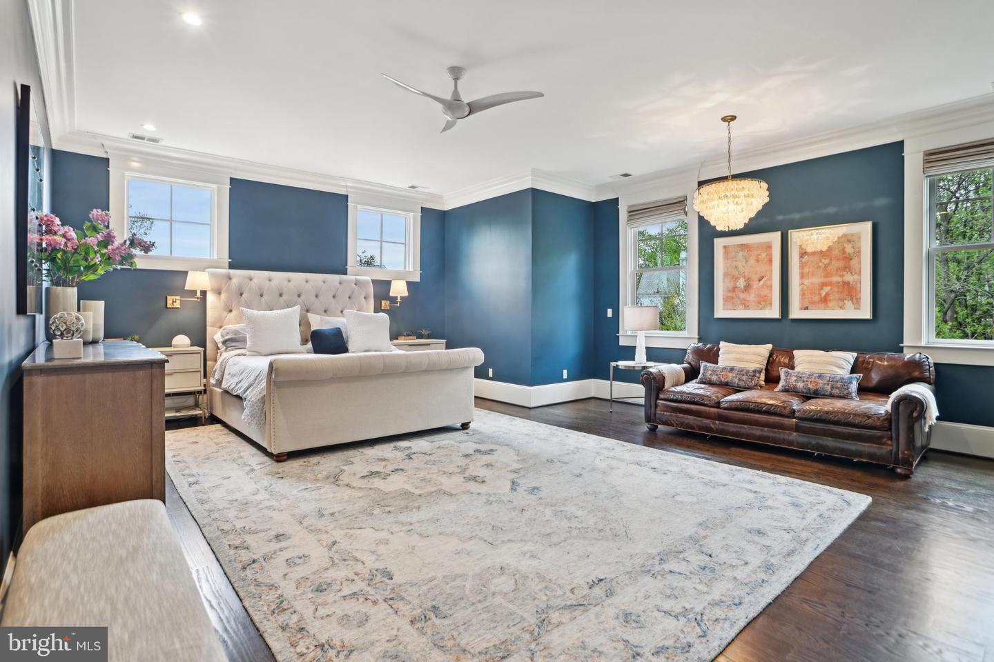 4777 33RD ST N, ARLINGTON, Virginia 22207, 5 Bedrooms Bedrooms, ,4 BathroomsBathrooms,Residential,For sale,4777 33RD ST N,VAAR2055770 MLS # VAAR2055770