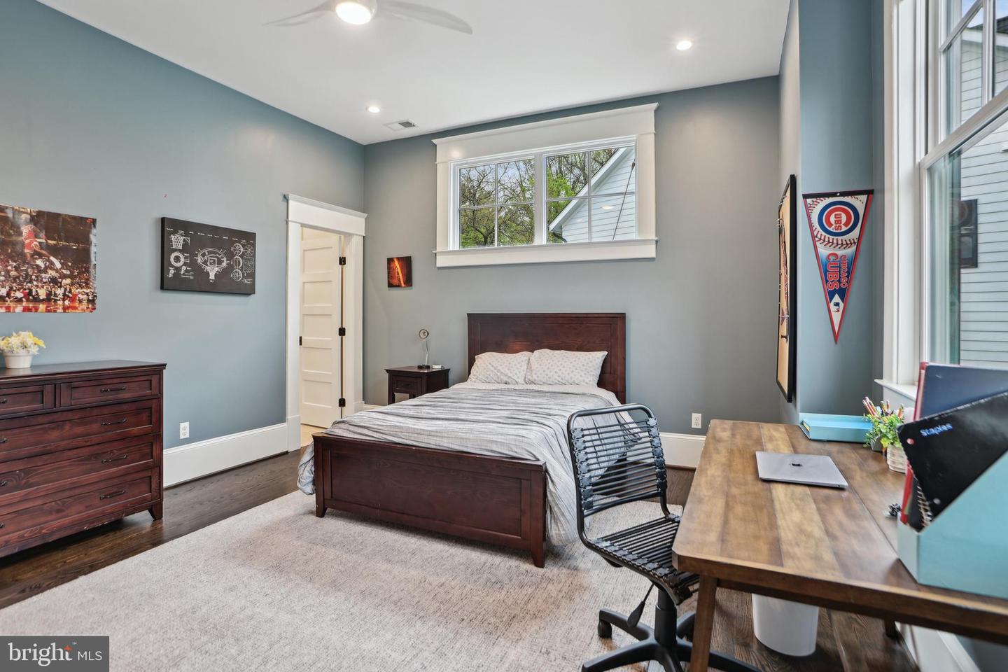 4777 33RD ST N, ARLINGTON, Virginia 22207, 5 Bedrooms Bedrooms, ,4 BathroomsBathrooms,Residential,For sale,4777 33RD ST N,VAAR2055770 MLS # VAAR2055770