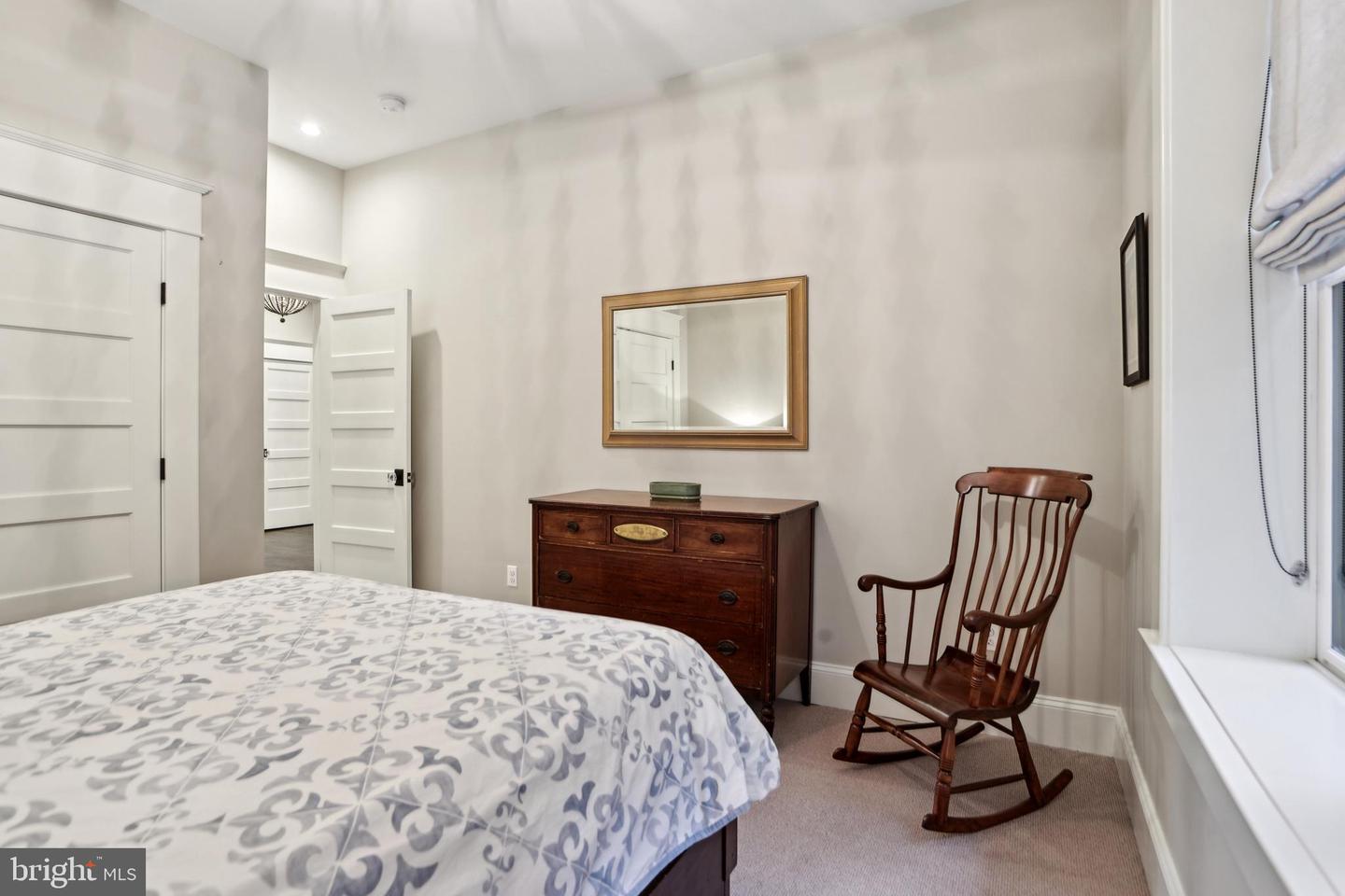 4777 33RD ST N, ARLINGTON, Virginia 22207, 5 Bedrooms Bedrooms, ,4 BathroomsBathrooms,Residential,For sale,4777 33RD ST N,VAAR2055770 MLS # VAAR2055770