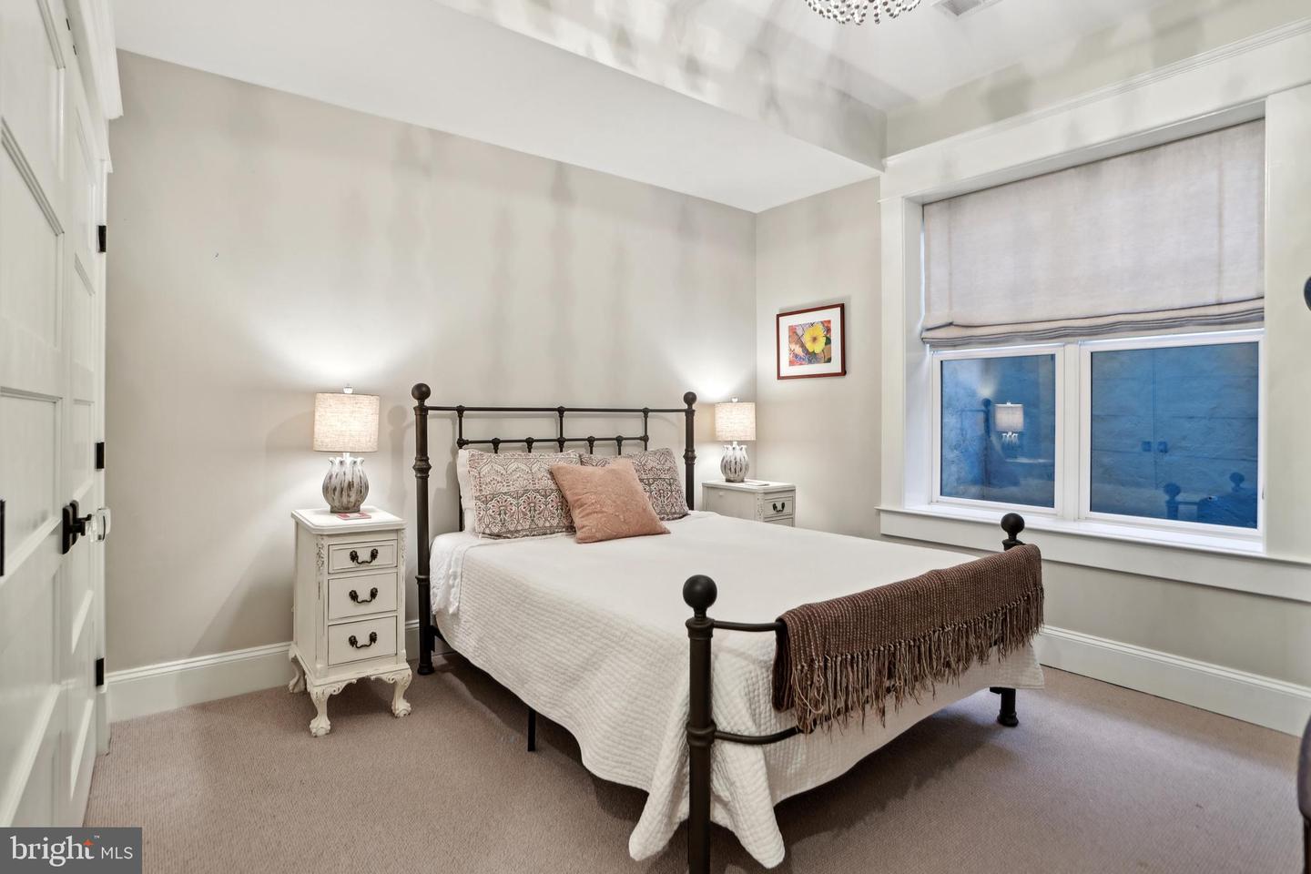 4777 33RD ST N, ARLINGTON, Virginia 22207, 5 Bedrooms Bedrooms, ,4 BathroomsBathrooms,Residential,For sale,4777 33RD ST N,VAAR2055770 MLS # VAAR2055770