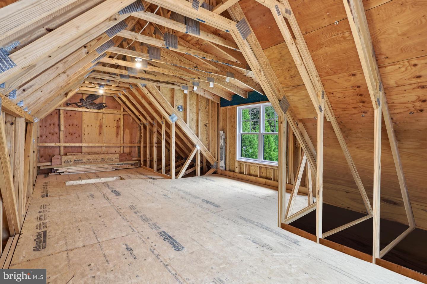 4777 33RD ST N, ARLINGTON, Virginia 22207, 5 Bedrooms Bedrooms, ,4 BathroomsBathrooms,Residential,For sale,4777 33RD ST N,VAAR2055770 MLS # VAAR2055770