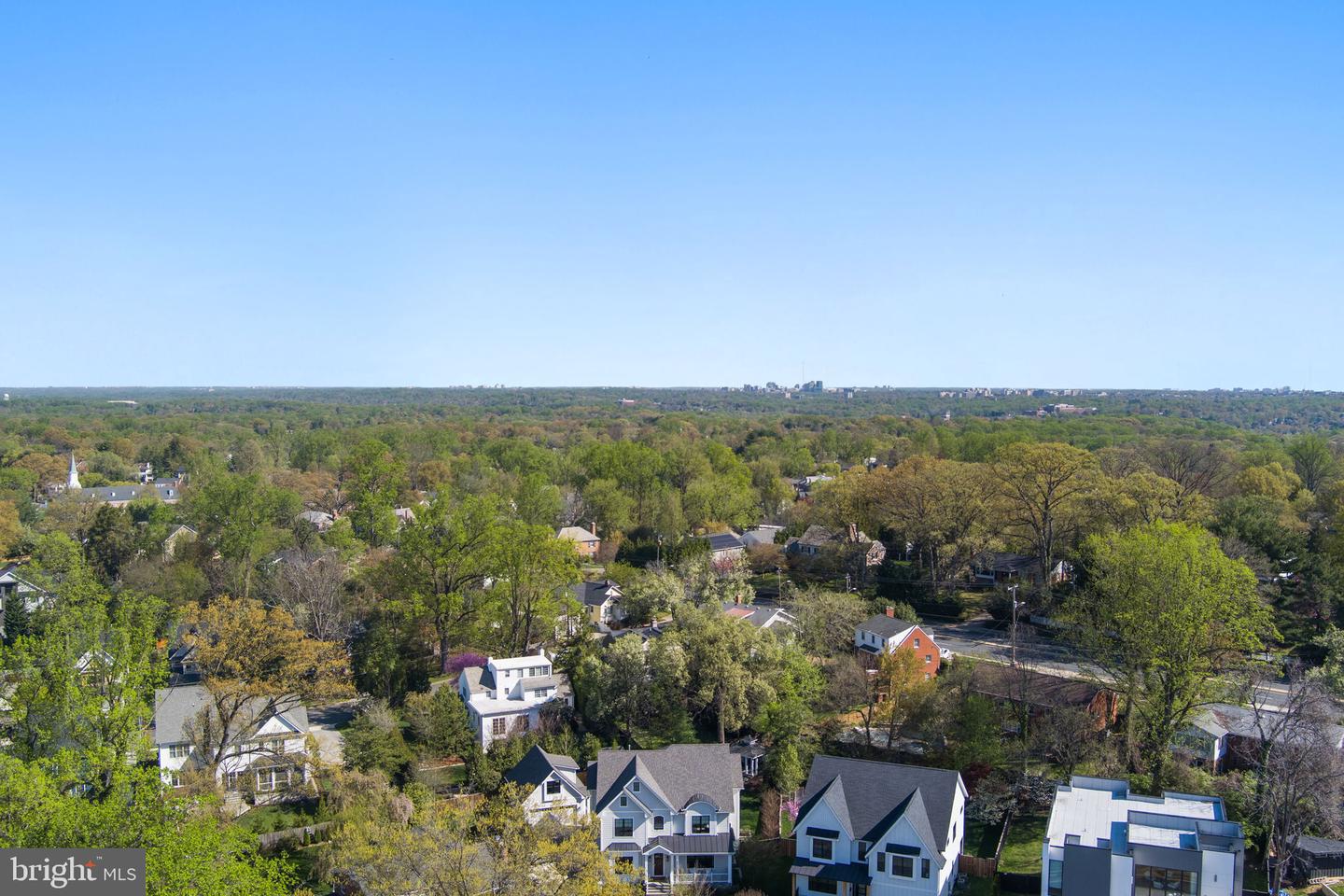 4777 33RD ST N, ARLINGTON, Virginia 22207, 5 Bedrooms Bedrooms, ,4 BathroomsBathrooms,Residential,For sale,4777 33RD ST N,VAAR2055770 MLS # VAAR2055770