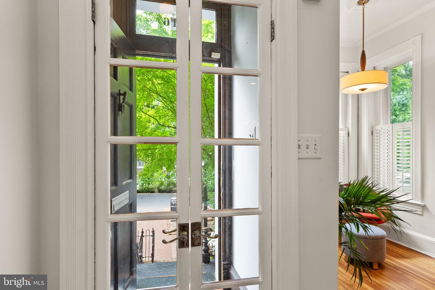 116 5TH ST SE, WASHINGTON, District Of Columbia 20003, 4 Bedrooms Bedrooms, ,3 BathroomsBathrooms,Residential,For sale,116 5TH ST SE,DCDC2194592 MLS # DCDC2194592
