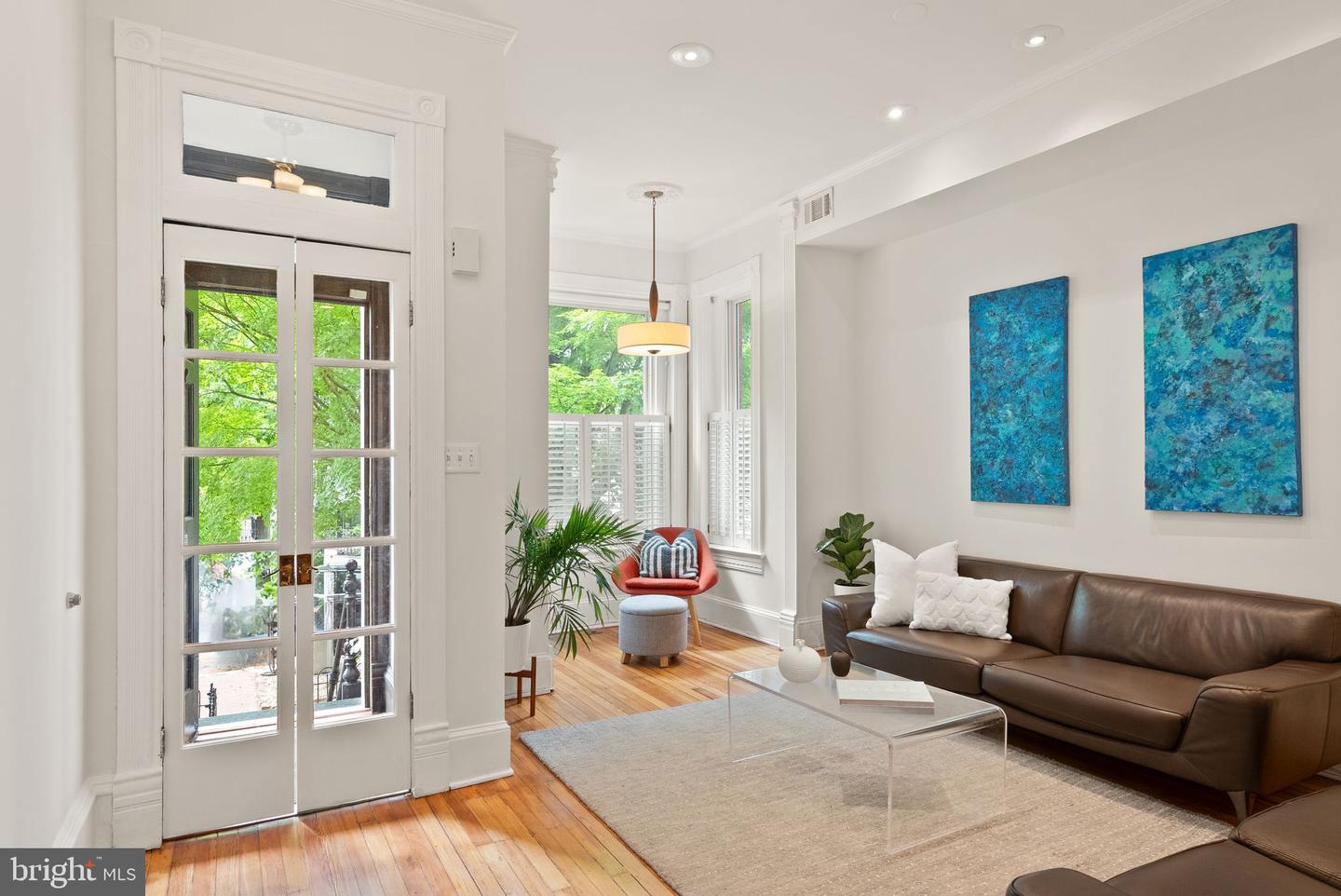 116 5TH ST SE, WASHINGTON, District Of Columbia 20003, 4 Bedrooms Bedrooms, ,3 BathroomsBathrooms,Residential,For sale,116 5TH ST SE,DCDC2194592 MLS # DCDC2194592