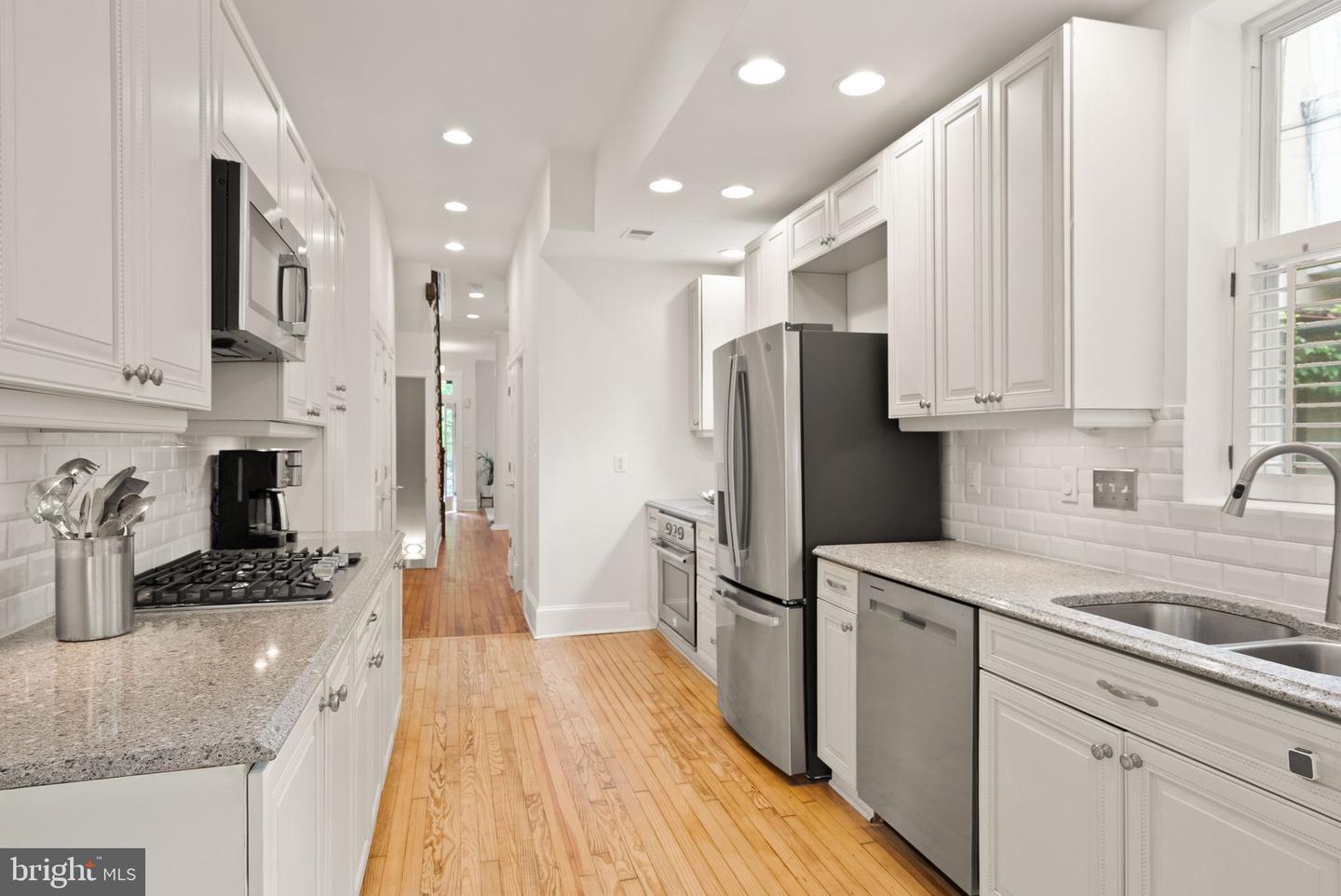 116 5TH ST SE, WASHINGTON, District Of Columbia 20003, 4 Bedrooms Bedrooms, ,3 BathroomsBathrooms,Residential,For sale,116 5TH ST SE,DCDC2194592 MLS # DCDC2194592