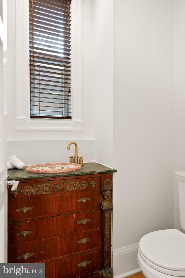 116 5TH ST SE, WASHINGTON, District Of Columbia 20003, 4 Bedrooms Bedrooms, ,3 BathroomsBathrooms,Residential,For sale,116 5TH ST SE,DCDC2194592 MLS # DCDC2194592