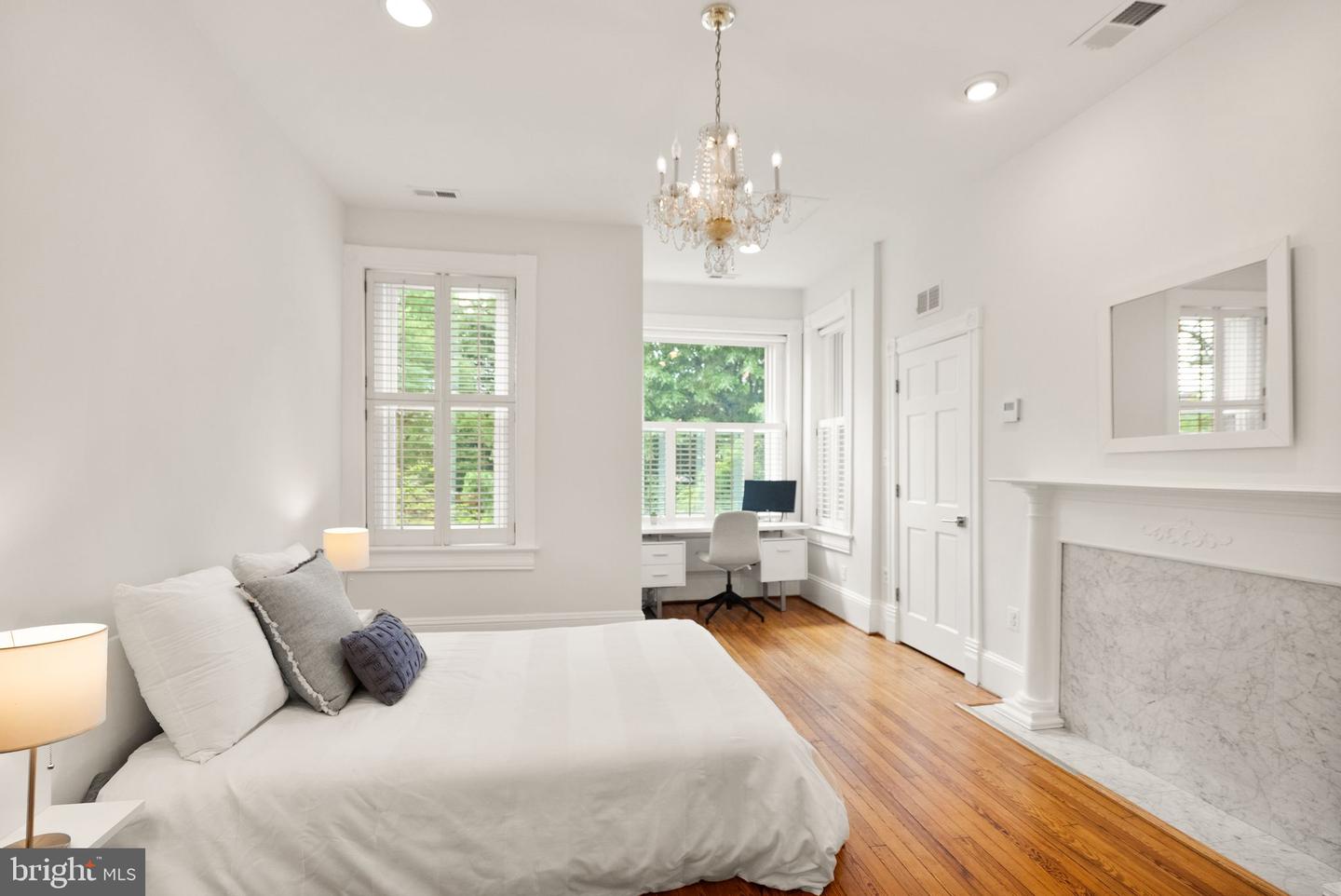 116 5TH ST SE, WASHINGTON, District Of Columbia 20003, 4 Bedrooms Bedrooms, ,3 BathroomsBathrooms,Residential,For sale,116 5TH ST SE,DCDC2194592 MLS # DCDC2194592