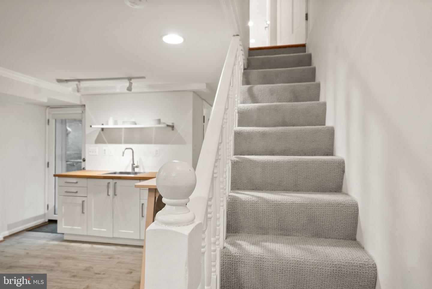 116 5TH ST SE, WASHINGTON, District Of Columbia 20003, 4 Bedrooms Bedrooms, ,3 BathroomsBathrooms,Residential,For sale,116 5TH ST SE,DCDC2194592 MLS # DCDC2194592
