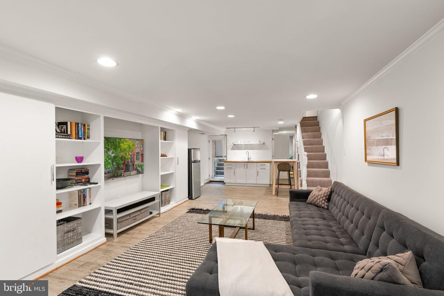 116 5TH ST SE, WASHINGTON, District Of Columbia 20003, 4 Bedrooms Bedrooms, ,3 BathroomsBathrooms,Residential,For sale,116 5TH ST SE,DCDC2194592 MLS # DCDC2194592
