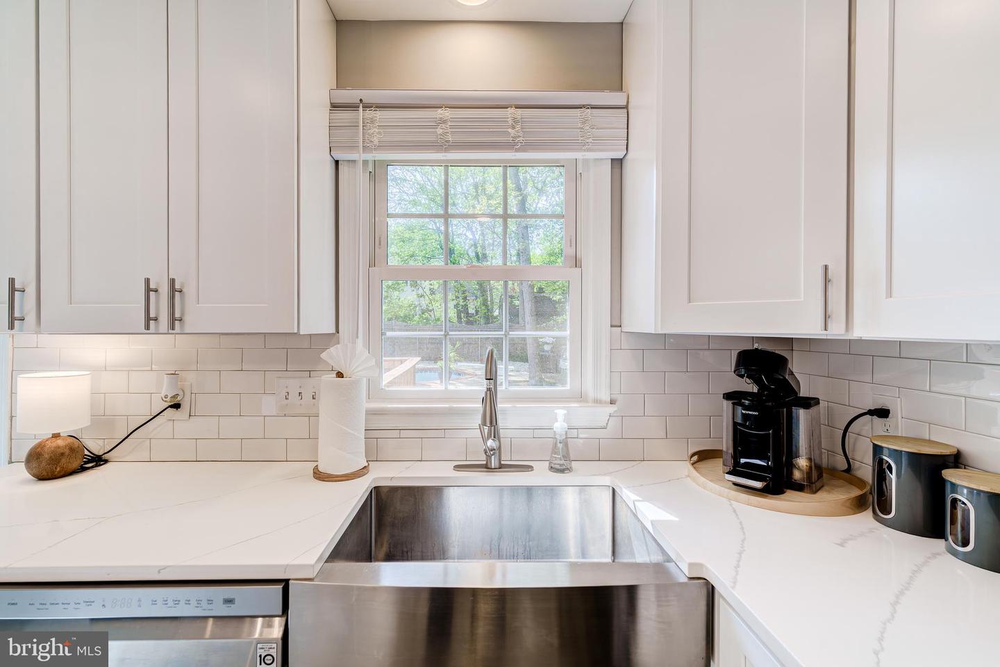 7752 LOWMOOR RD, SPRINGFIELD, Virginia 22153, 4 Bedrooms Bedrooms, ,3 BathroomsBathrooms,Residential,For sale,7752 LOWMOOR RD,VAFX2233042 MLS # VAFX2233042