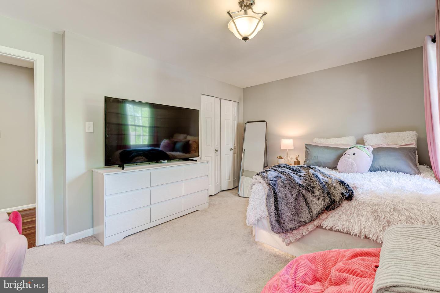 7752 LOWMOOR RD, SPRINGFIELD, Virginia 22153, 4 Bedrooms Bedrooms, ,3 BathroomsBathrooms,Residential,For sale,7752 LOWMOOR RD,VAFX2233042 MLS # VAFX2233042