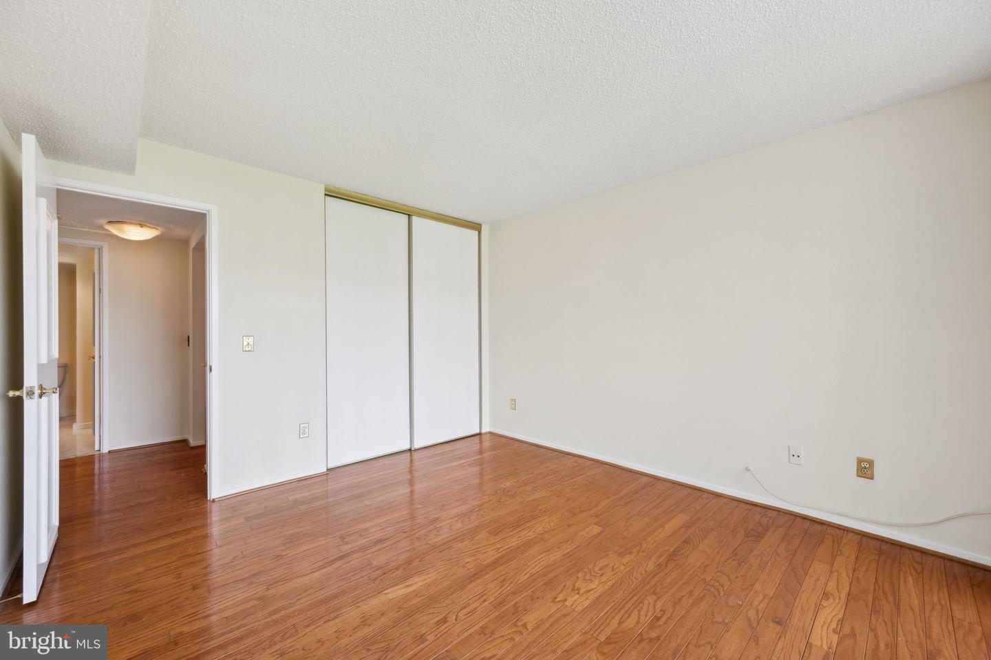 6101 EDSALL RD #1408, ALEXANDRIA, Virginia 22304, 2 Bedrooms Bedrooms, ,2 BathroomsBathrooms,Residential,For sale,6101 EDSALL RD #1408,VAAX2043908 MLS # VAAX2043908