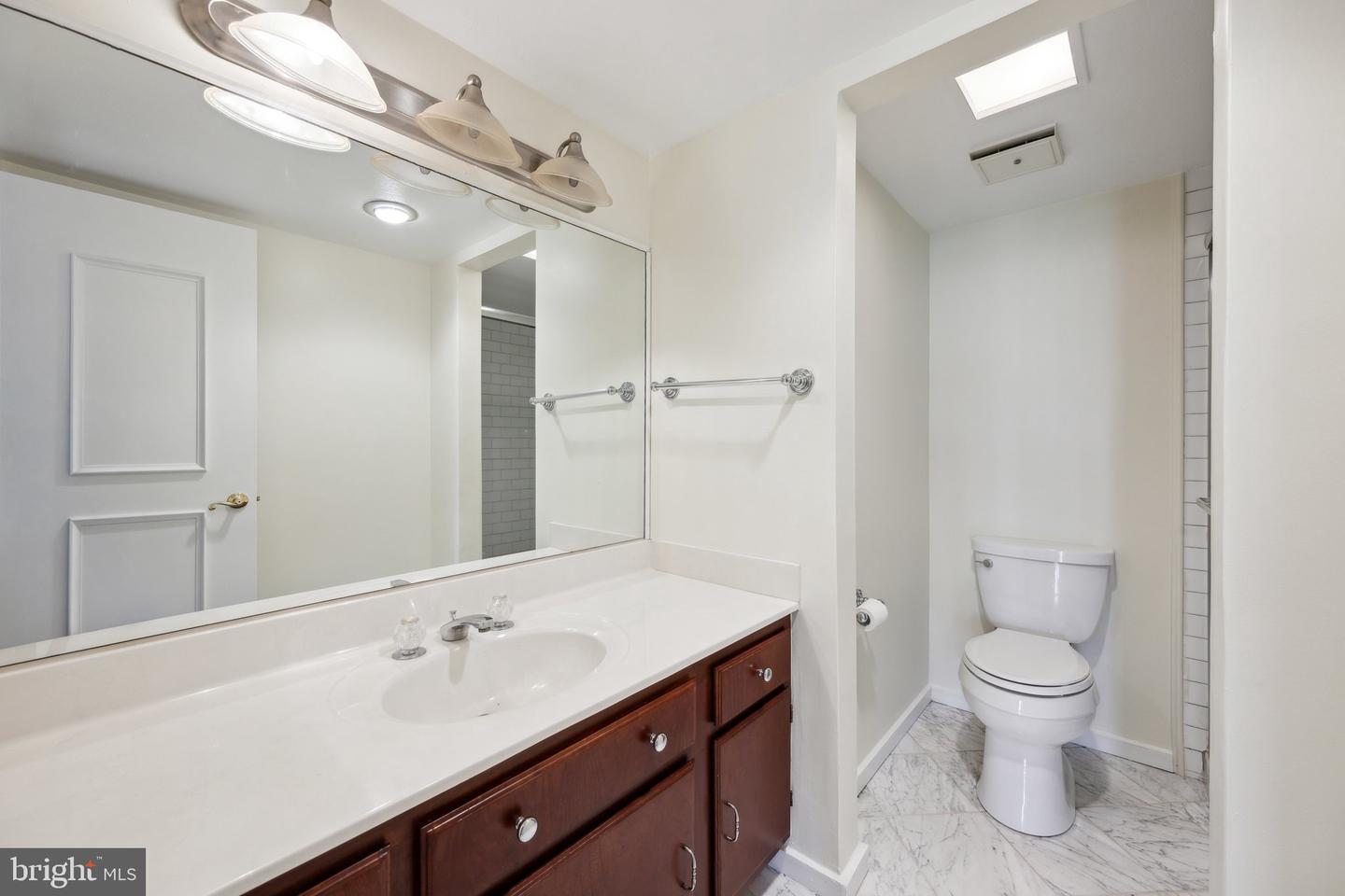 6101 EDSALL RD #1408, ALEXANDRIA, Virginia 22304, 2 Bedrooms Bedrooms, ,2 BathroomsBathrooms,Residential,For sale,6101 EDSALL RD #1408,VAAX2043908 MLS # VAAX2043908