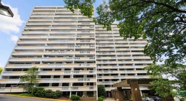 6101 EDSALL RD #1408, ALEXANDRIA, Virginia 22304, 2 Bedrooms Bedrooms, ,2 BathroomsBathrooms,Residential,For sale,6101 EDSALL RD #1408,VAAX2043908 MLS # VAAX2043908