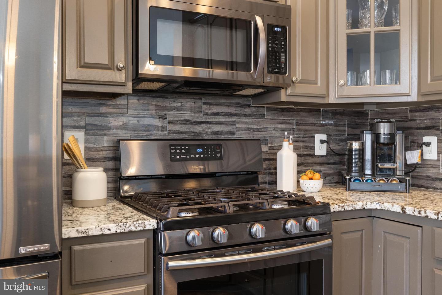 2517 HUNTON PL, ALEXANDRIA, Virginia 22311, 3 Bedrooms Bedrooms, ,2 BathroomsBathrooms,Residential,For sale,2517 HUNTON PL,VAAX2043912 MLS # VAAX2043912