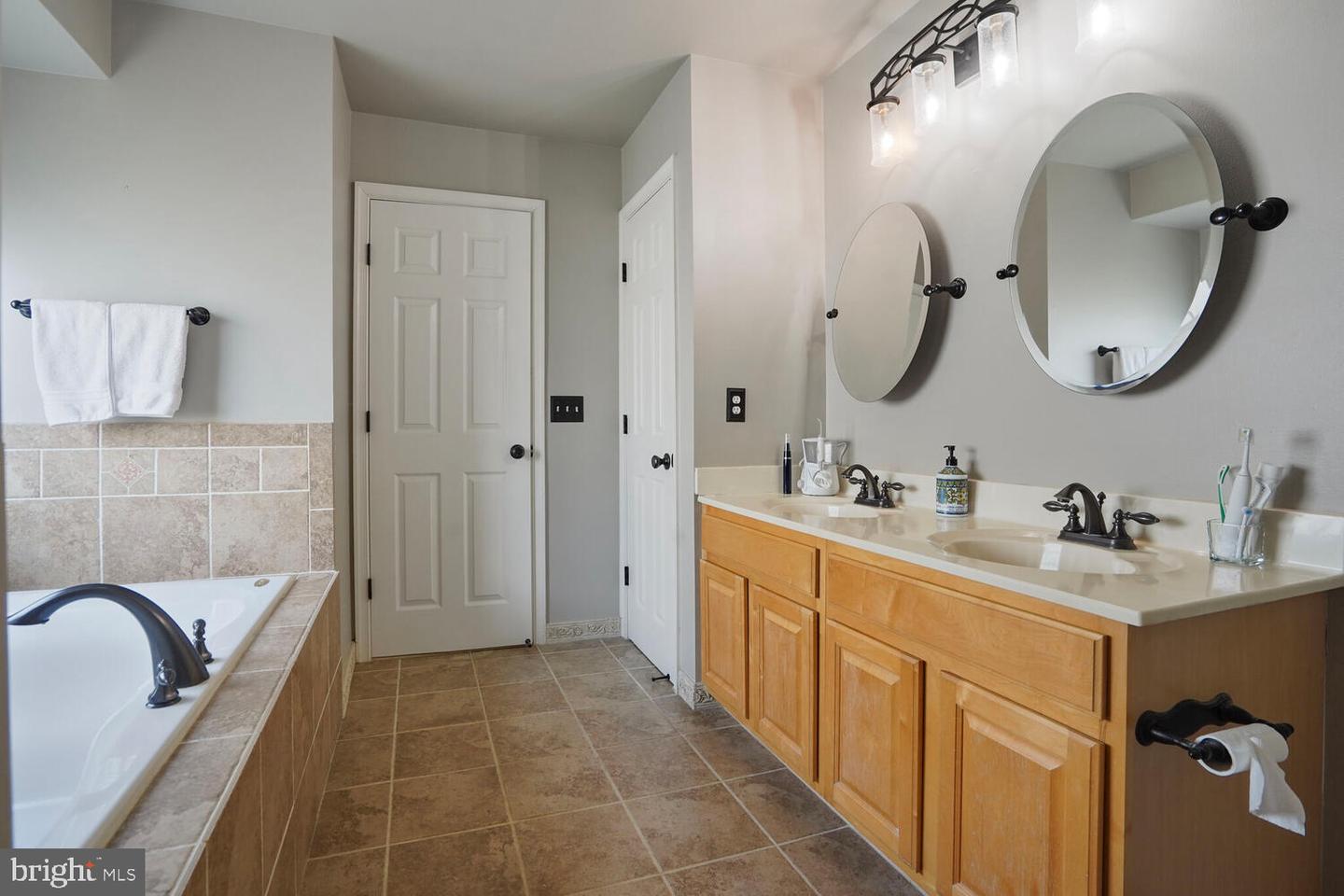 21312 MARSH CREEK, BROADLANDS, Virginia 20148, 4 Bedrooms Bedrooms, ,3 BathroomsBathrooms,Residential,For sale,21312 MARSH CREEK,VALO2093346 MLS # VALO2093346