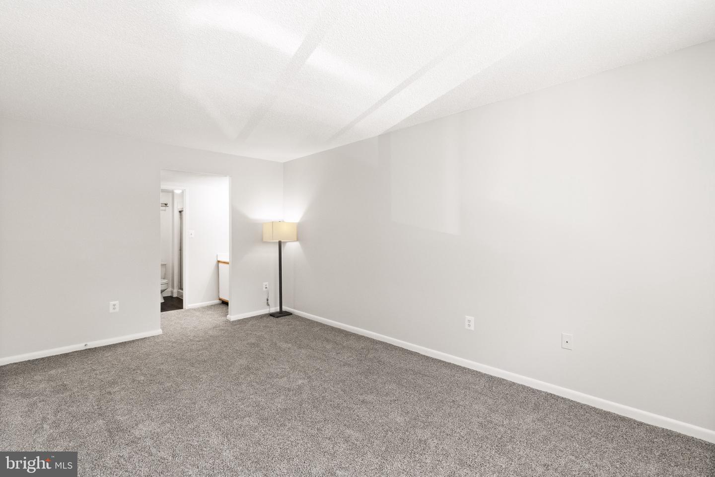 11739 LEDURA CT #108, RESTON, Virginia 20191, 3 Bedrooms Bedrooms, ,2 BathroomsBathrooms,Residential,For sale,11739 LEDURA CT #108,VAFX2233124 MLS # VAFX2233124