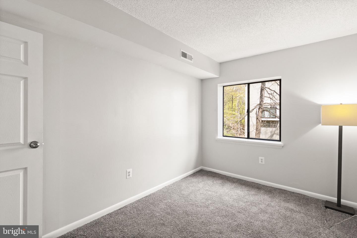11739 LEDURA CT #108, RESTON, Virginia 20191, 3 Bedrooms Bedrooms, ,2 BathroomsBathrooms,Residential,For sale,11739 LEDURA CT #108,VAFX2233124 MLS # VAFX2233124
