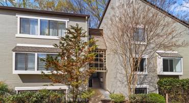 11739 LEDURA CT #108, RESTON, Virginia 20191, 3 Bedrooms Bedrooms, ,2 BathroomsBathrooms,Residential,For sale,11739 LEDURA CT #108,VAFX2233124 MLS # VAFX2233124