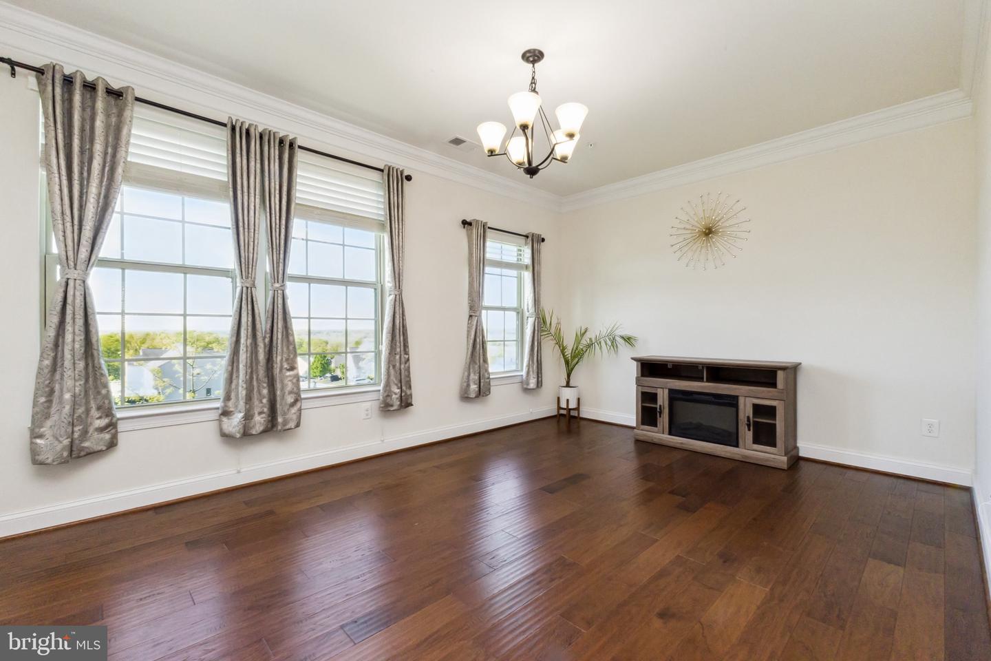 42087 SHADOWS PRIDE TER, ALDIE, Virginia 20105, 3 Bedrooms Bedrooms, ,2 BathroomsBathrooms,Residential,For sale,42087 SHADOWS PRIDE TER,VALO2093428 MLS # VALO2093428
