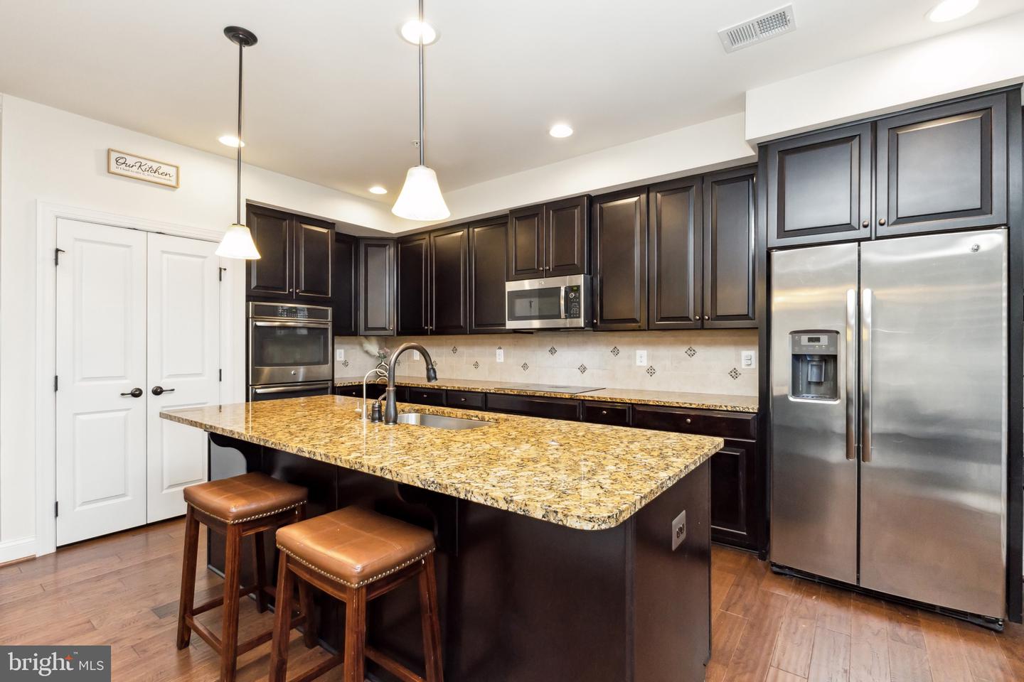 42087 SHADOWS PRIDE TER, ALDIE, Virginia 20105, 3 Bedrooms Bedrooms, ,2 BathroomsBathrooms,Residential,For sale,42087 SHADOWS PRIDE TER,VALO2093428 MLS # VALO2093428