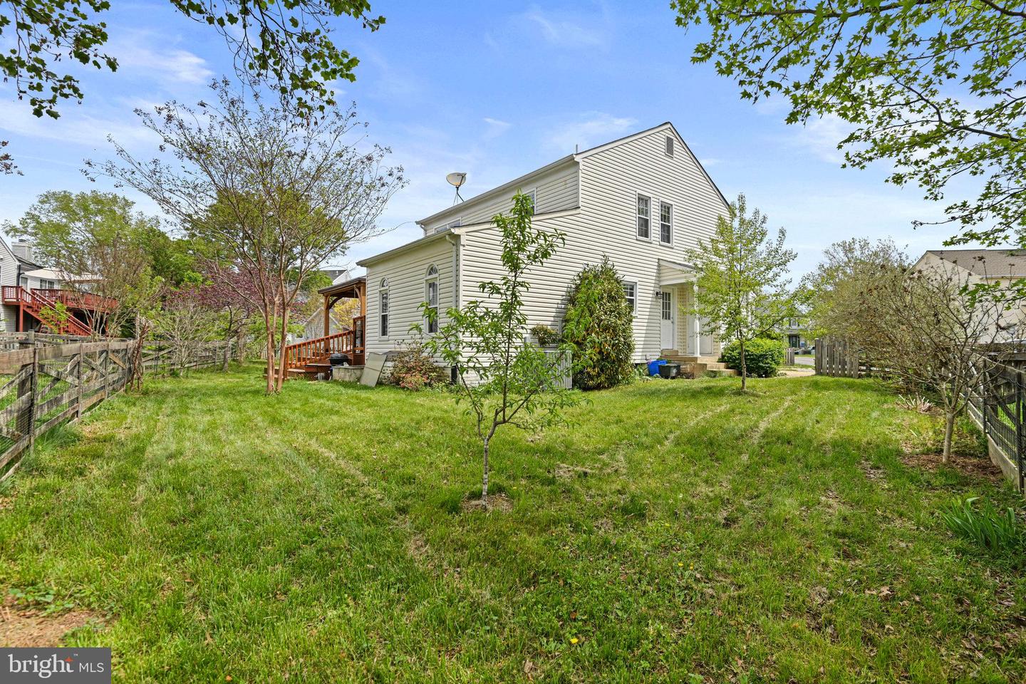 10 JEREMY CT, STERLING, Virginia 20165, 4 Bedrooms Bedrooms, ,3 BathroomsBathrooms,Residential,For sale,10 JEREMY CT,VALO2093484 MLS # VALO2093484
