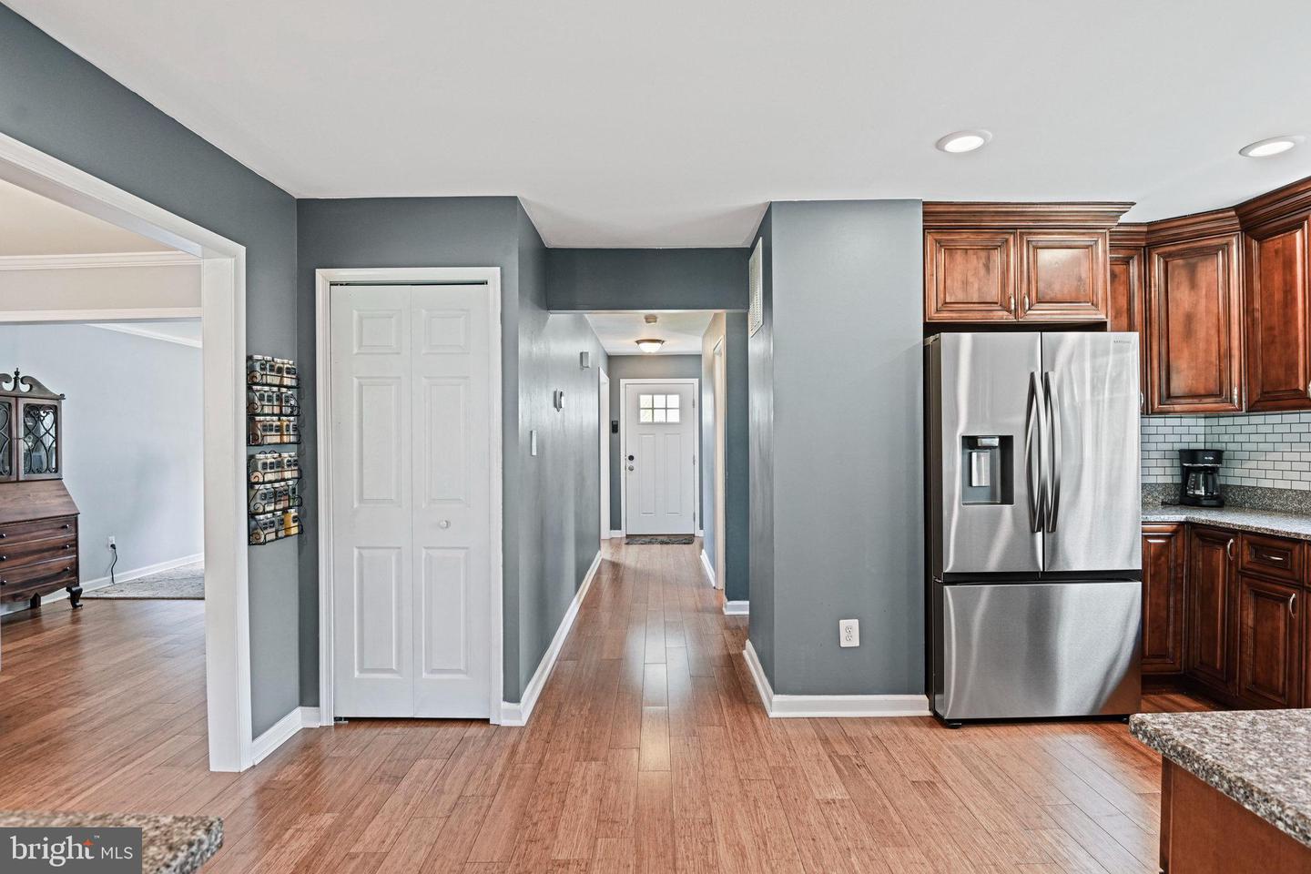 10 JEREMY CT, STERLING, Virginia 20165, 4 Bedrooms Bedrooms, ,3 BathroomsBathrooms,Residential,For sale,10 JEREMY CT,VALO2093484 MLS # VALO2093484