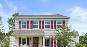 10 JEREMY CT, STERLING, Virginia 20165, 4 Bedrooms Bedrooms, ,3 BathroomsBathrooms,Residential,For sale,10 JEREMY CT,VALO2093484 MLS # VALO2093484