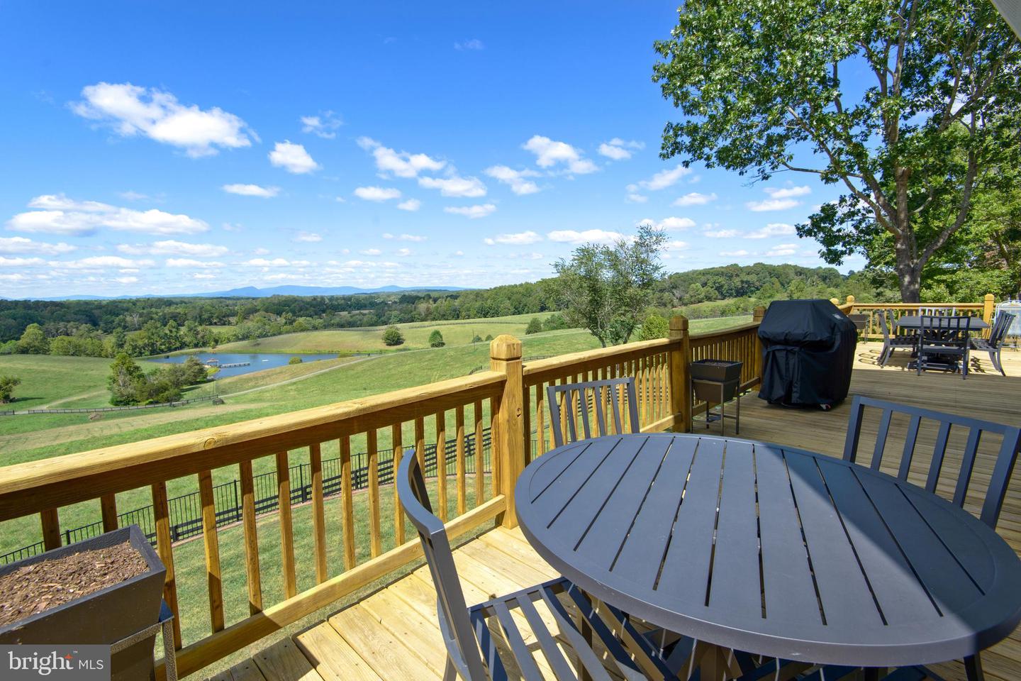 6760 WILSON RD, MARSHALL, Virginia 20115, 4 Bedrooms Bedrooms, ,3 BathroomsBathrooms,Farm,For sale,6760 WILSON RD,VAFQ2016350 MLS # VAFQ2016350