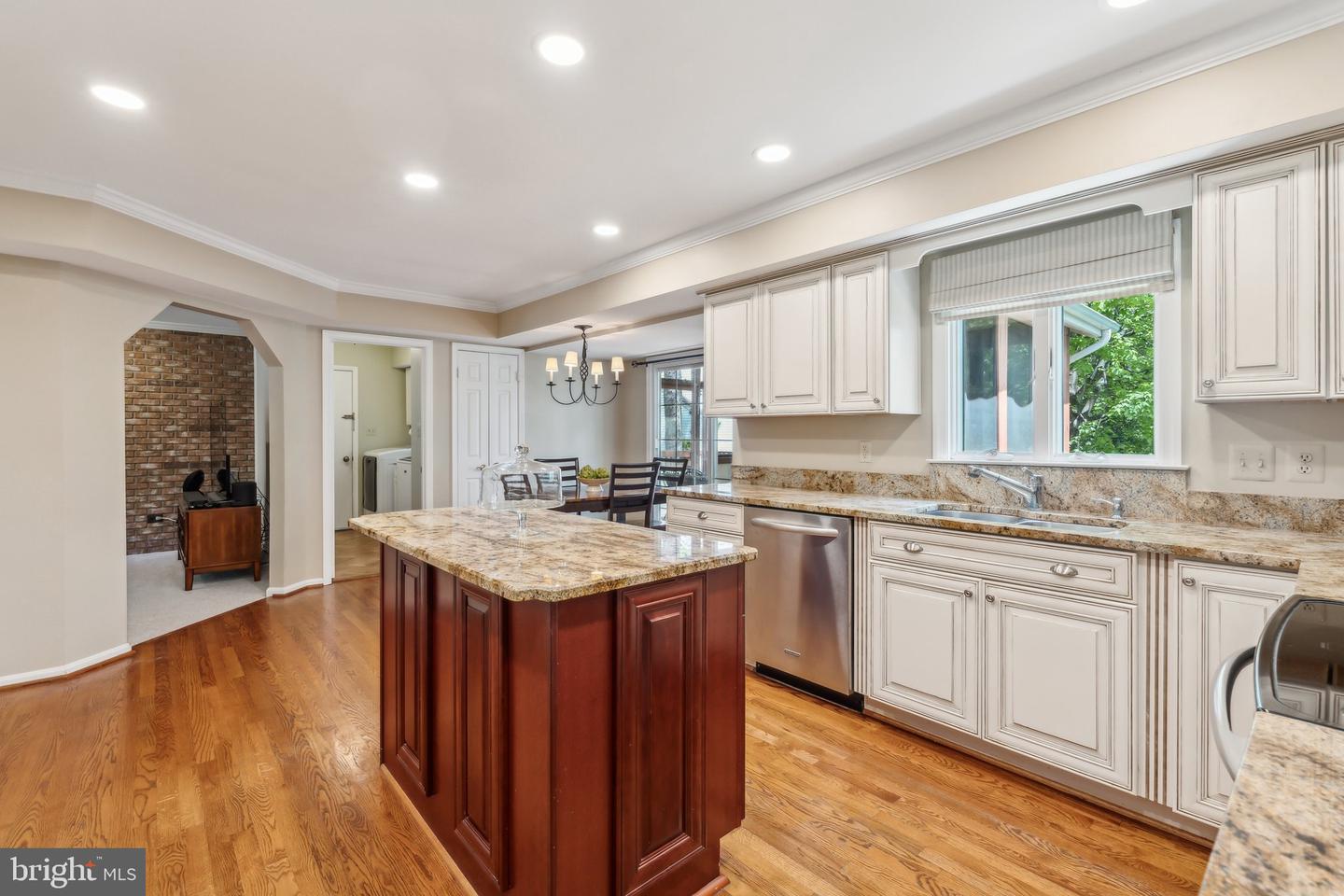 15459 MEHERRIN DR, CENTREVILLE, Virginia 20120, 5 Bedrooms Bedrooms, ,3 BathroomsBathrooms,Residential,For sale,15459 MEHERRIN DR,VAFX2233268 MLS # VAFX2233268