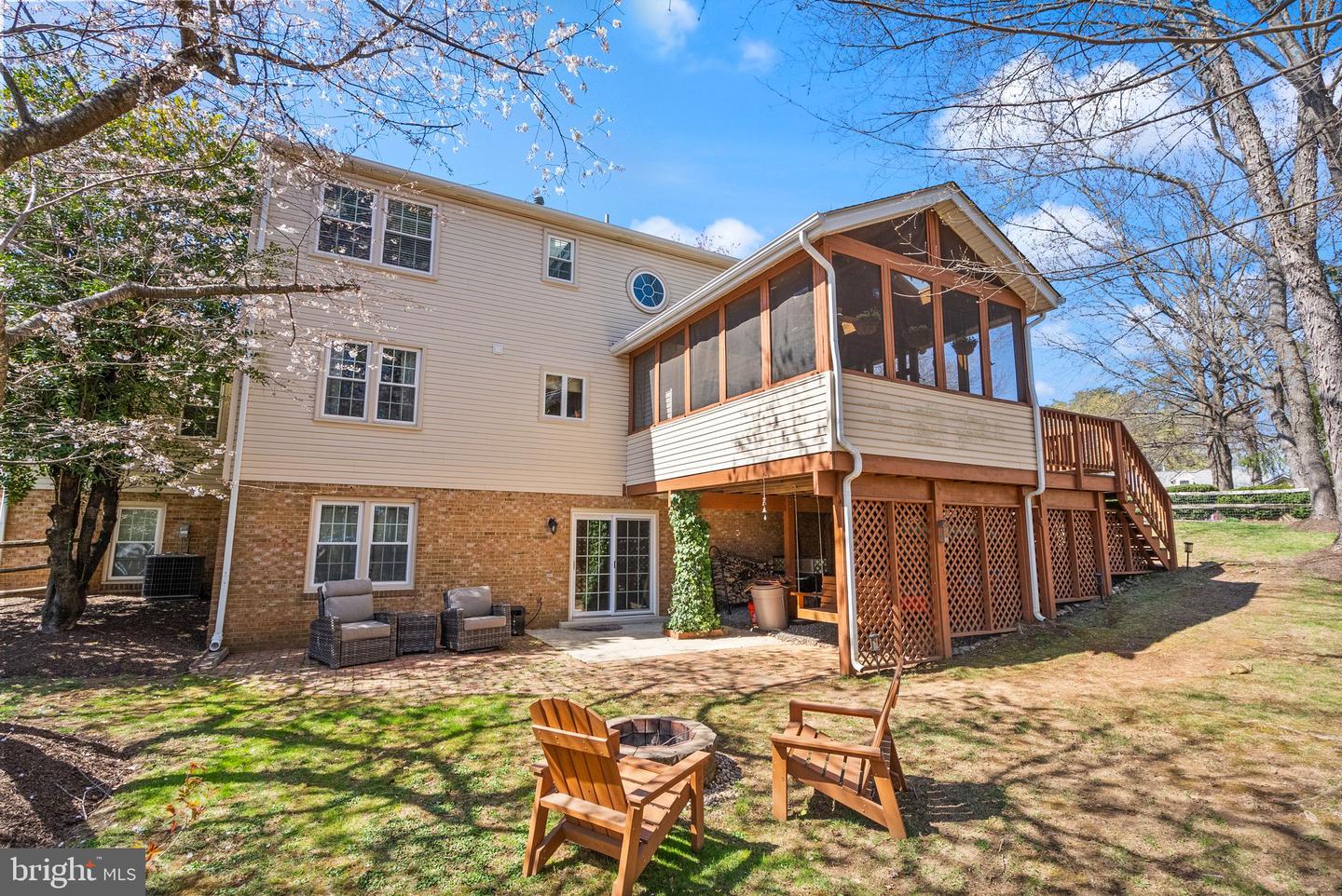 15459 MEHERRIN DR, CENTREVILLE, Virginia 20120, 5 Bedrooms Bedrooms, ,3 BathroomsBathrooms,Residential,For sale,15459 MEHERRIN DR,VAFX2233268 MLS # VAFX2233268