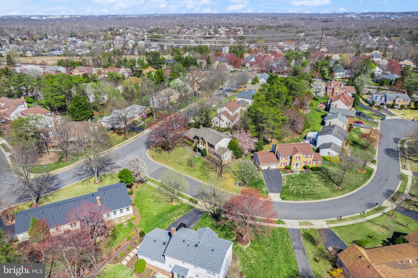 15459 MEHERRIN DR, CENTREVILLE, Virginia 20120, 5 Bedrooms Bedrooms, ,3 BathroomsBathrooms,Residential,For sale,15459 MEHERRIN DR,VAFX2233268 MLS # VAFX2233268