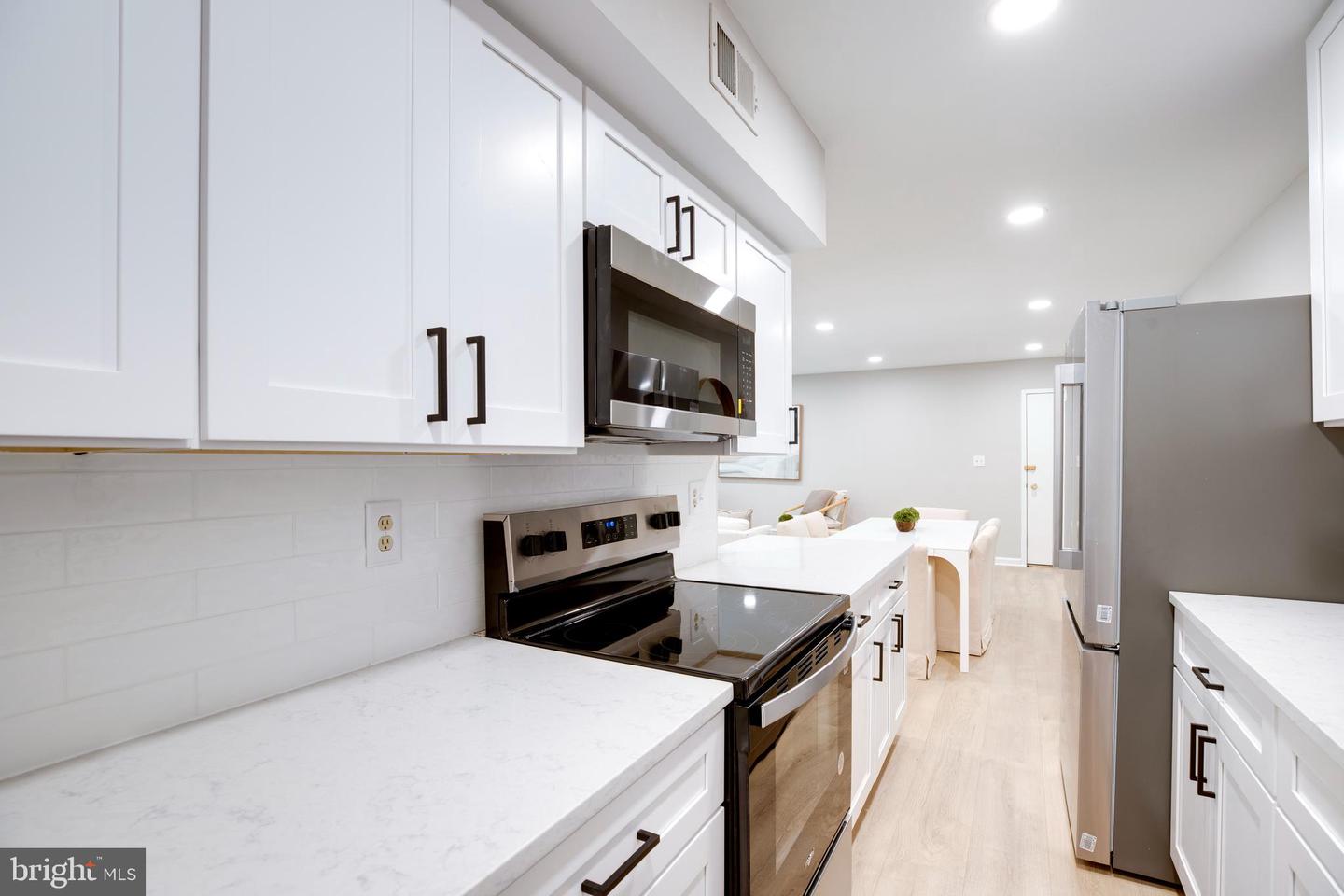 5901-F KINGSFORD RD #440, SPRINGFIELD, Virginia 22152, 3 Bedrooms Bedrooms, ,2 BathroomsBathrooms,Residential,For sale,5901-F KINGSFORD RD #440,VAFX2233270 MLS # VAFX2233270