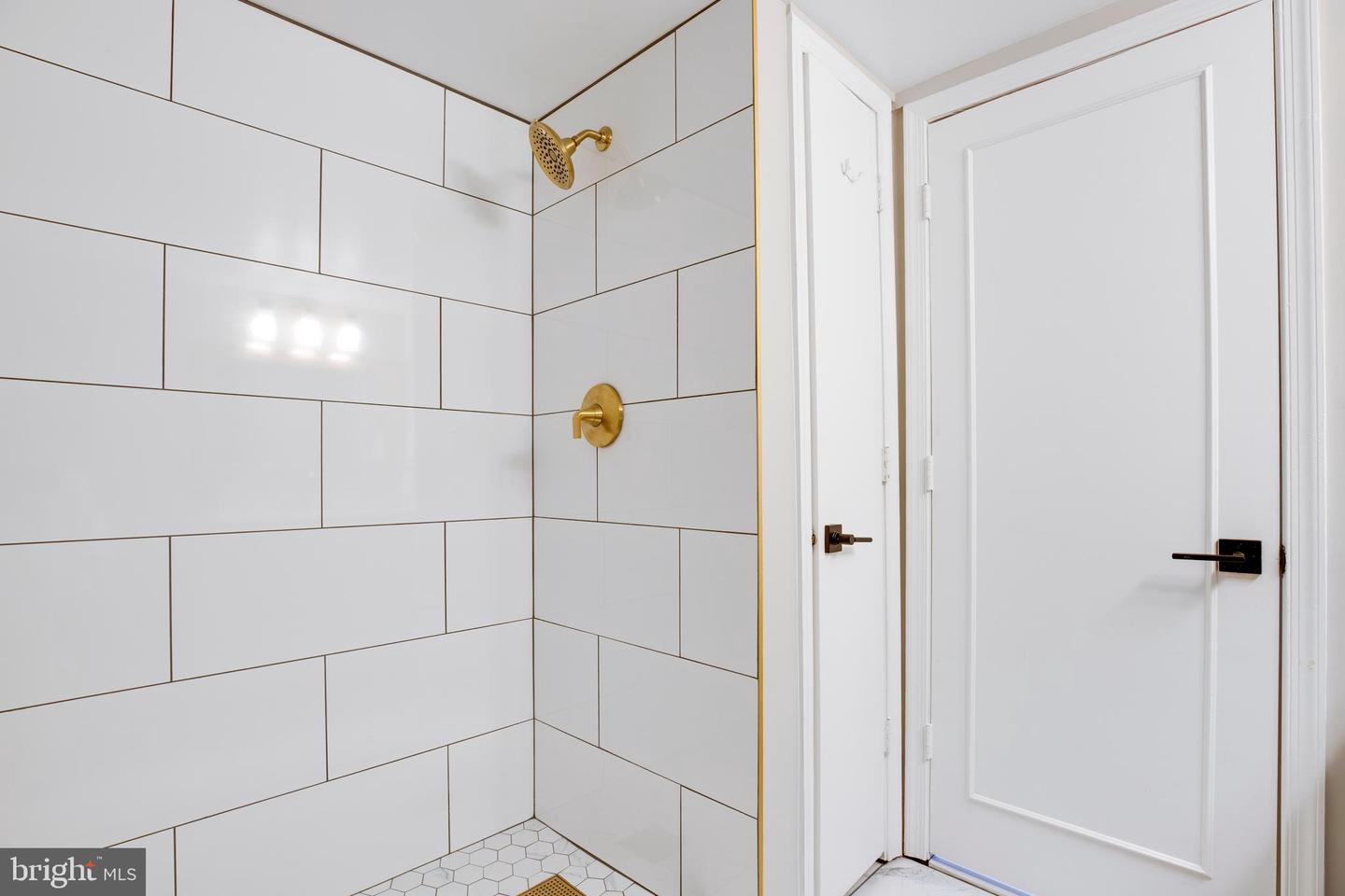 5901-F KINGSFORD RD #440, SPRINGFIELD, Virginia 22152, 3 Bedrooms Bedrooms, ,2 BathroomsBathrooms,Residential,For sale,5901-F KINGSFORD RD #440,VAFX2233270 MLS # VAFX2233270