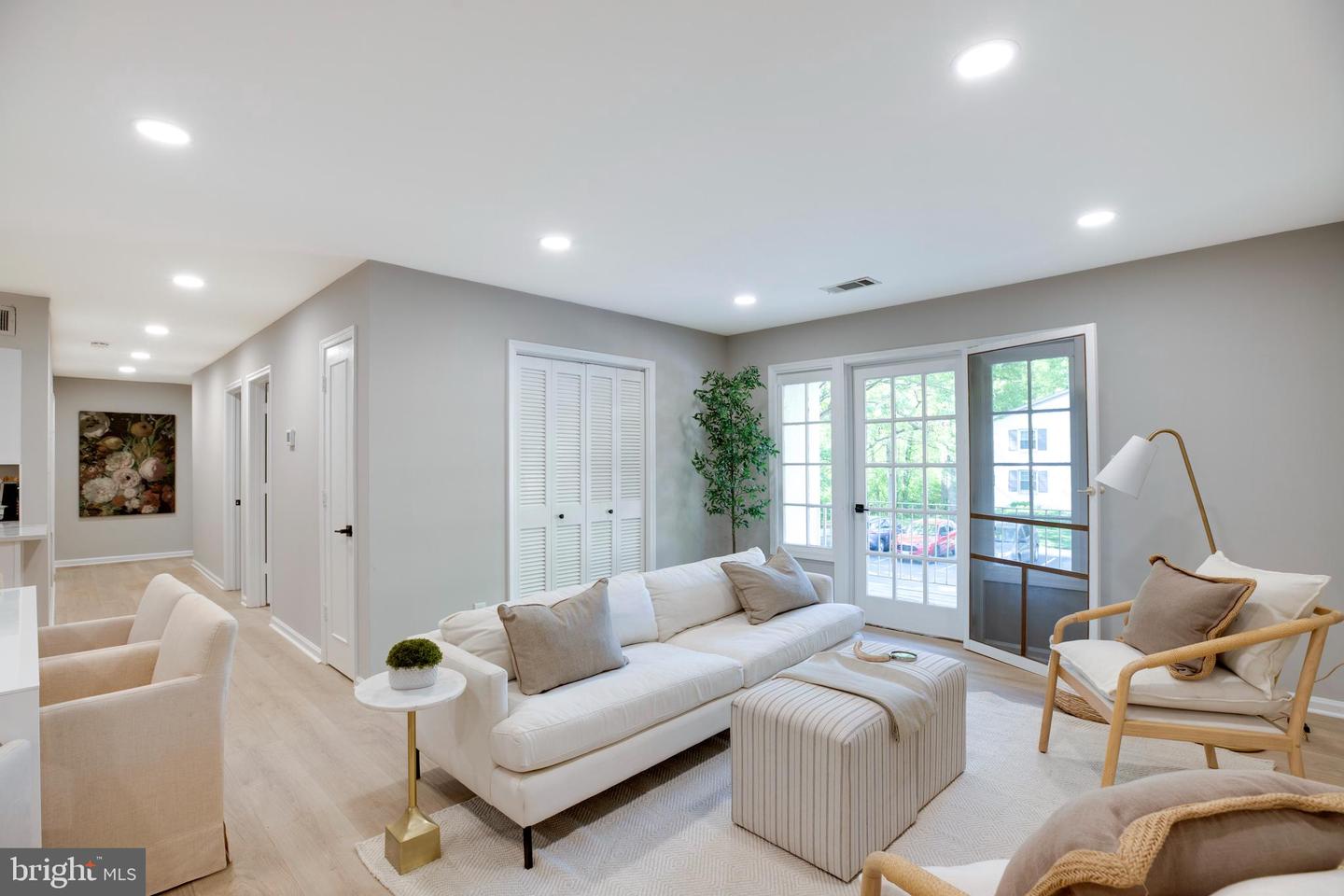 5901-F KINGSFORD RD #440, SPRINGFIELD, Virginia 22152, 3 Bedrooms Bedrooms, ,2 BathroomsBathrooms,Residential,For sale,5901-F KINGSFORD RD #440,VAFX2233270 MLS # VAFX2233270