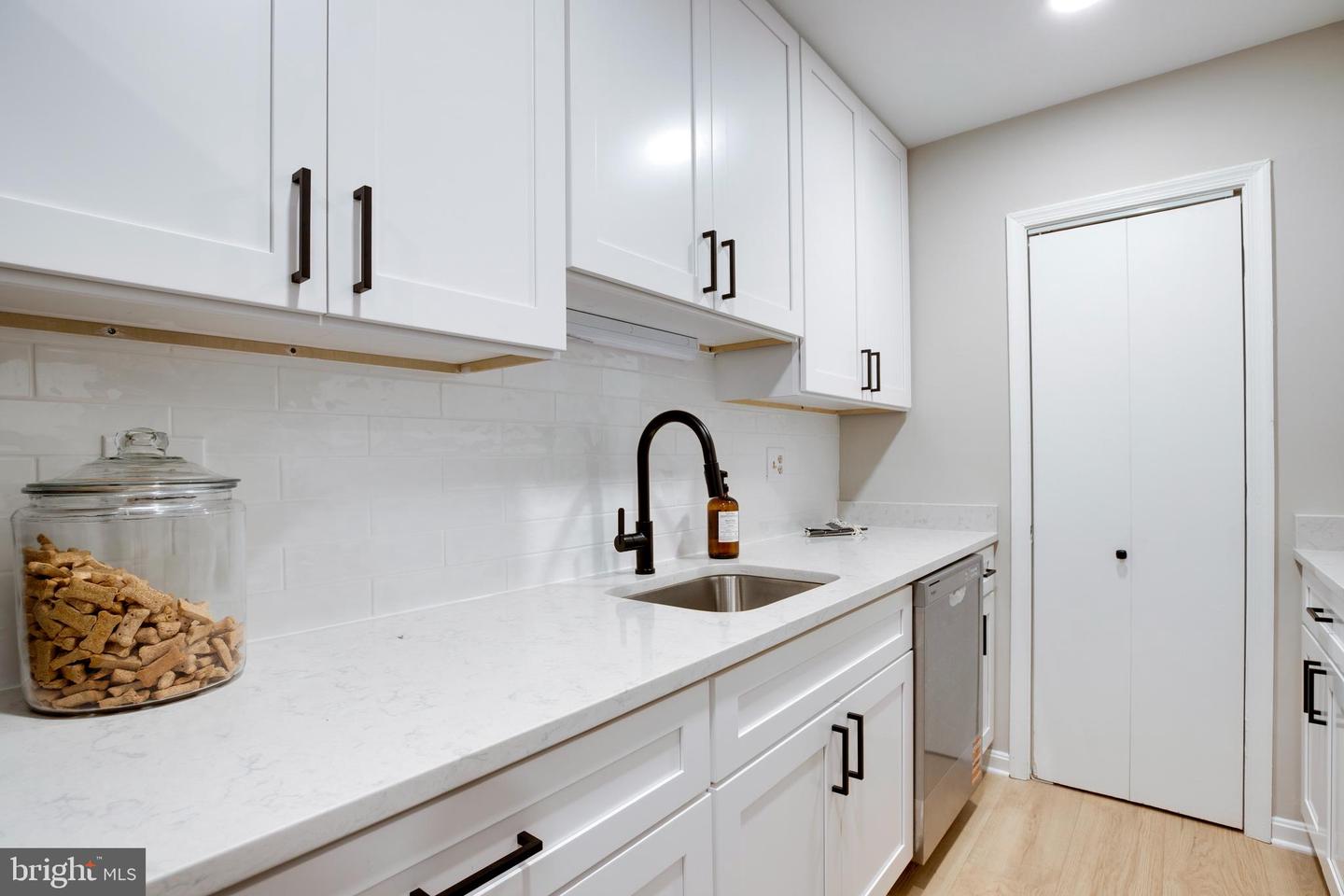 5901-F KINGSFORD RD #440, SPRINGFIELD, Virginia 22152, 3 Bedrooms Bedrooms, ,2 BathroomsBathrooms,Residential,For sale,5901-F KINGSFORD RD #440,VAFX2233270 MLS # VAFX2233270