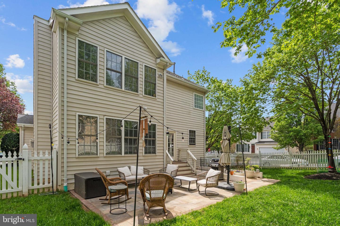 15008 SENECA KNOLL WAY, HAYMARKET, Virginia 20169, 4 Bedrooms Bedrooms, ,3 BathroomsBathrooms,Residential,For sale,15008 SENECA KNOLL WAY,VAPW2091694 MLS # VAPW2091694