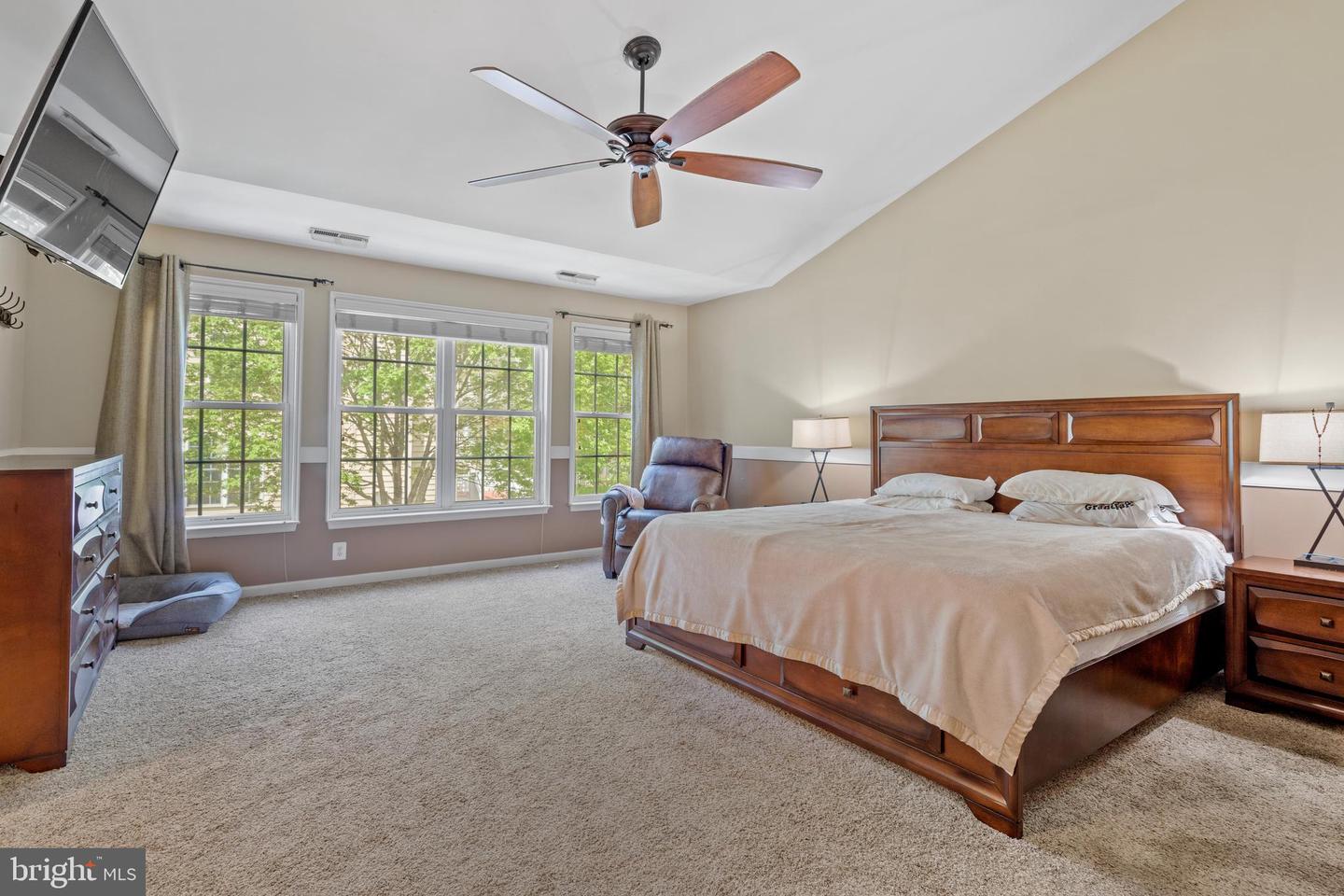 15008 SENECA KNOLL WAY, HAYMARKET, Virginia 20169, 4 Bedrooms Bedrooms, ,3 BathroomsBathrooms,Residential,For sale,15008 SENECA KNOLL WAY,VAPW2091694 MLS # VAPW2091694
