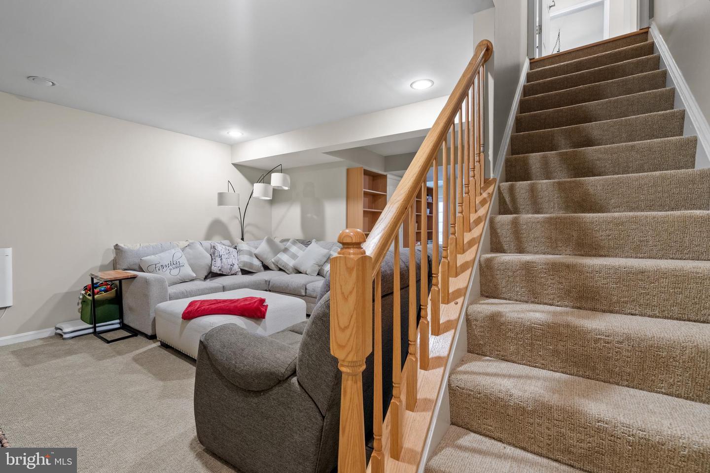 15008 SENECA KNOLL WAY, HAYMARKET, Virginia 20169, 4 Bedrooms Bedrooms, ,3 BathroomsBathrooms,Residential,For sale,15008 SENECA KNOLL WAY,VAPW2091694 MLS # VAPW2091694