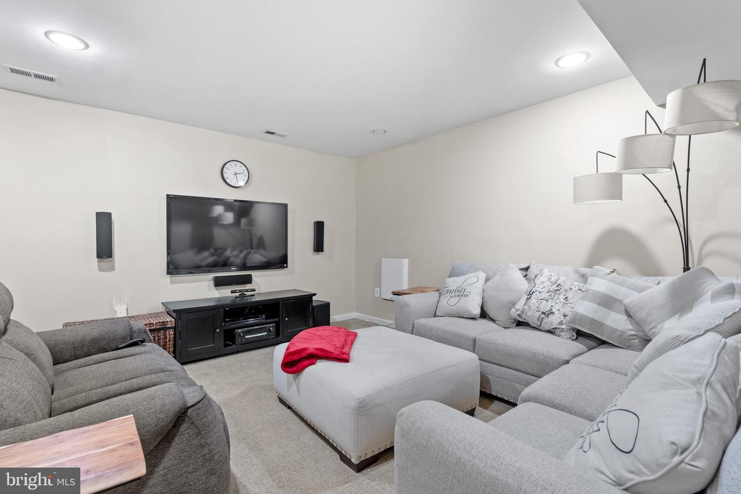 15008 SENECA KNOLL WAY, HAYMARKET, Virginia 20169, 4 Bedrooms Bedrooms, ,3 BathroomsBathrooms,Residential,For sale,15008 SENECA KNOLL WAY,VAPW2091694 MLS # VAPW2091694