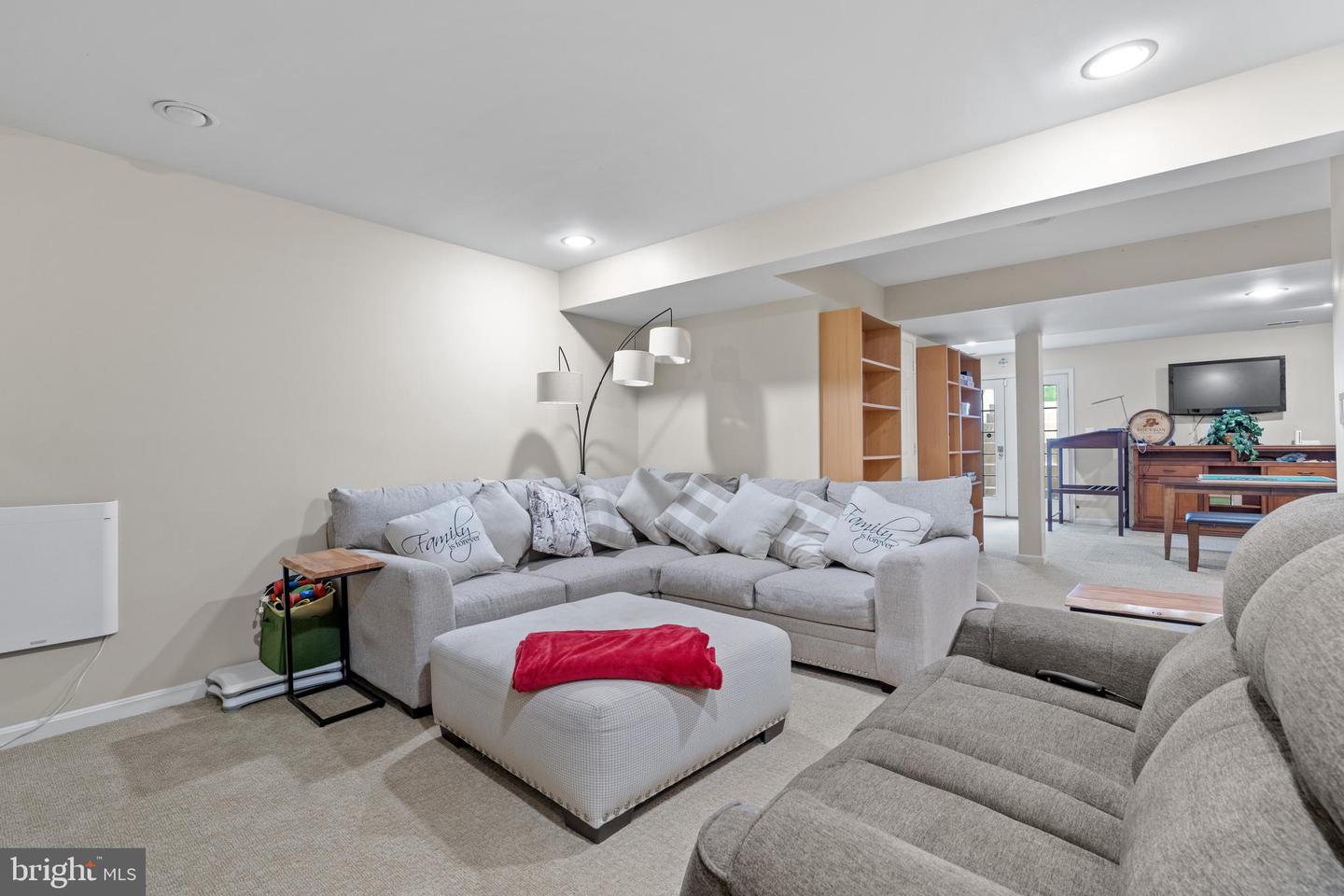 15008 SENECA KNOLL WAY, HAYMARKET, Virginia 20169, 4 Bedrooms Bedrooms, ,3 BathroomsBathrooms,Residential,For sale,15008 SENECA KNOLL WAY,VAPW2091694 MLS # VAPW2091694