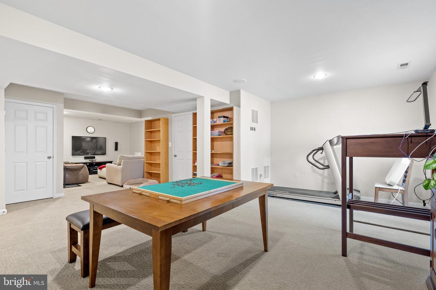 15008 SENECA KNOLL WAY, HAYMARKET, Virginia 20169, 4 Bedrooms Bedrooms, ,3 BathroomsBathrooms,Residential,For sale,15008 SENECA KNOLL WAY,VAPW2091694 MLS # VAPW2091694